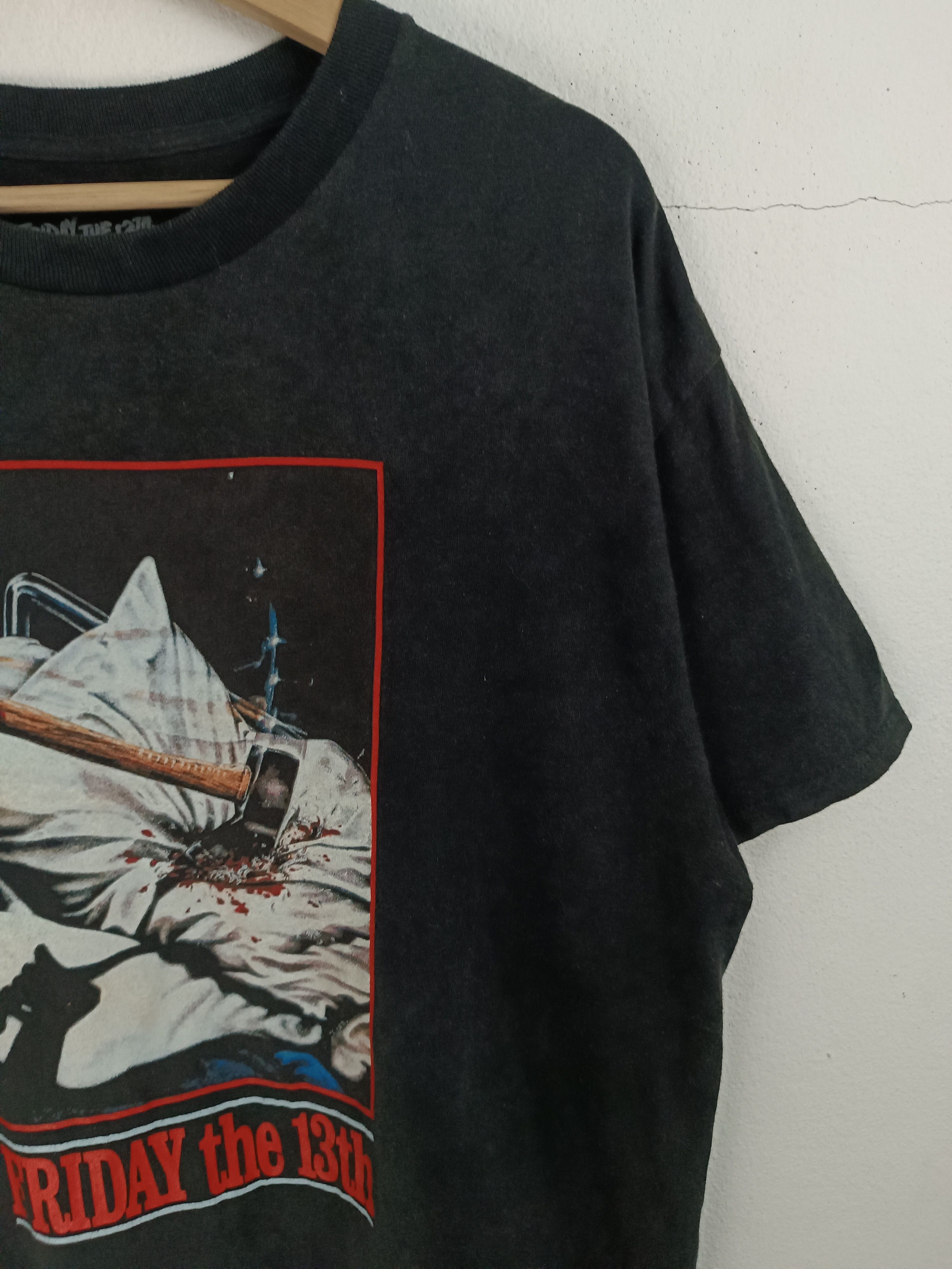 Vintage VINTAGE FRIDAY THE 12TH MOVIE HORROR KRUEGER SCARY TEE Size US L / EU 52-54 / 3 - 6 Thumbnail