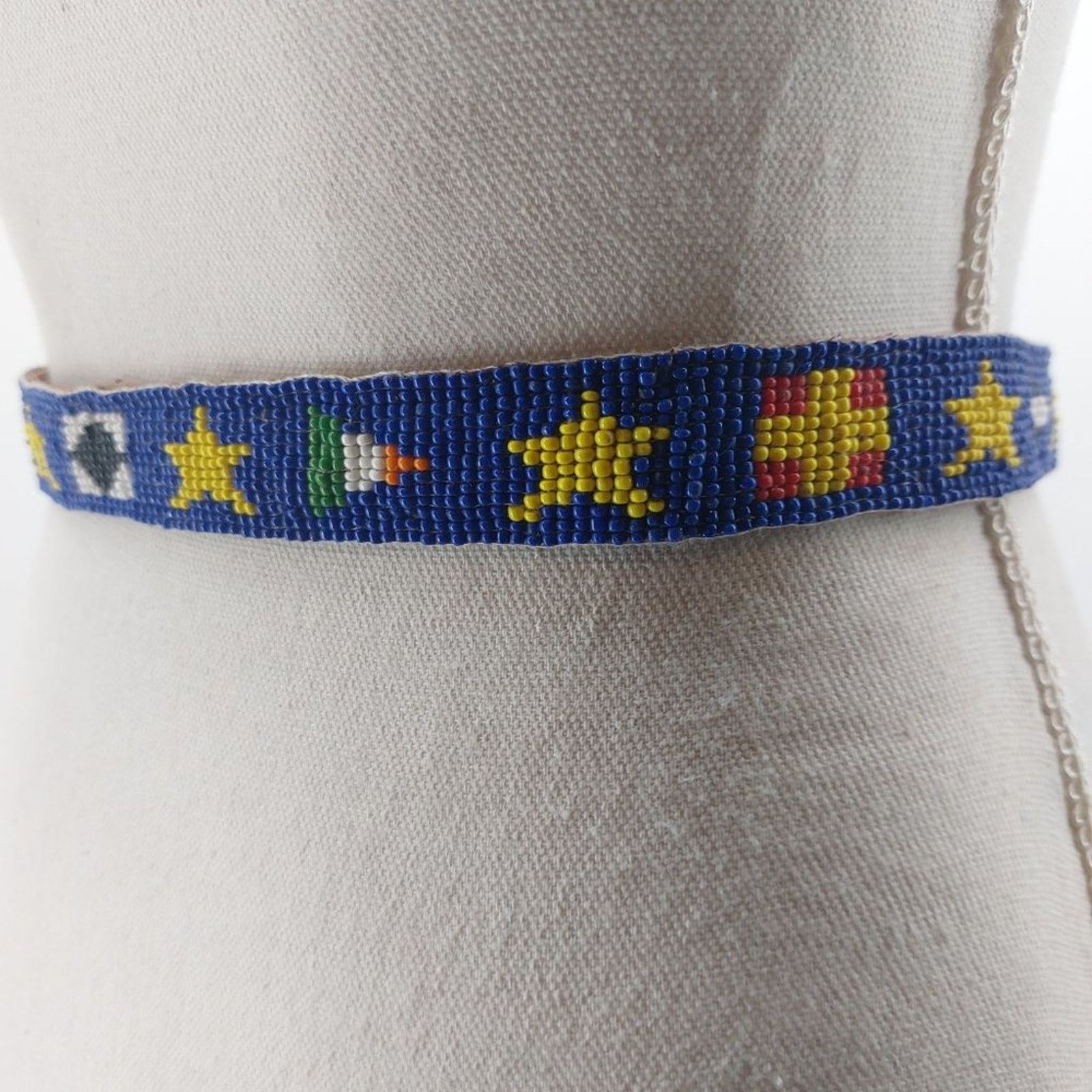 Other CDE womens Hand Beaded Yellow Star Flags Leather Tips 28 Size ONE SIZE - 10 Thumbnail