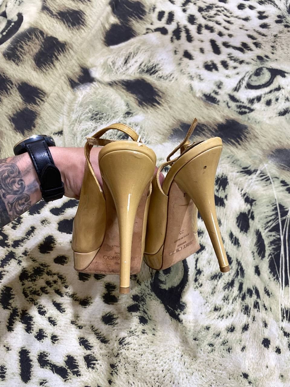 Jimmy Choo Jimmy Choo Beige Patent Leather Nova Peep Toe Platform shoes Size US 5 / IT 35 - 6 Thumbnail