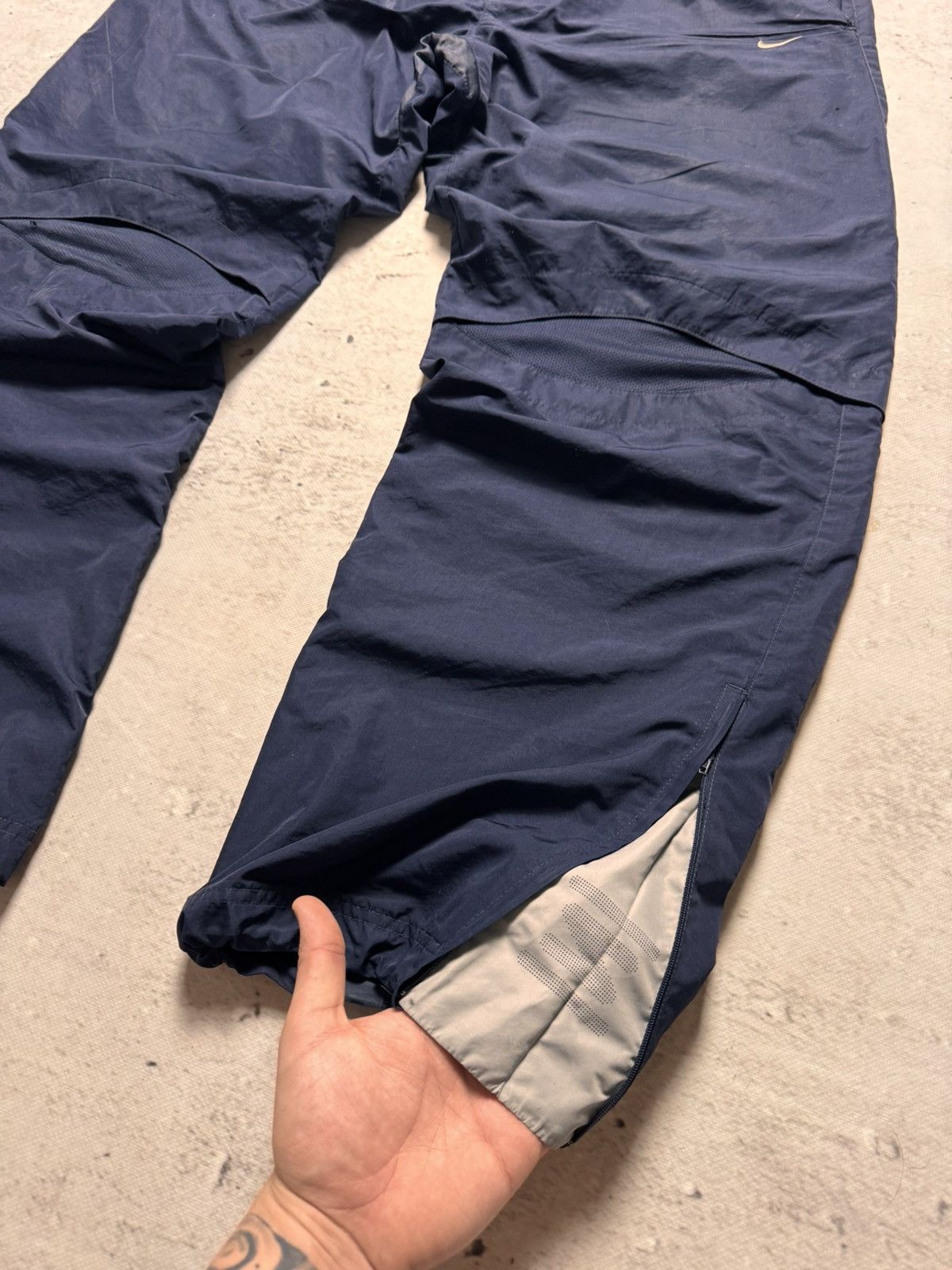 Nike × Vintage NIKE SHOX VINTAGE BASIC LOGO OVERSIZE BAGGY PANTS Size US 34 / EU 50 - 2 Thumbnail