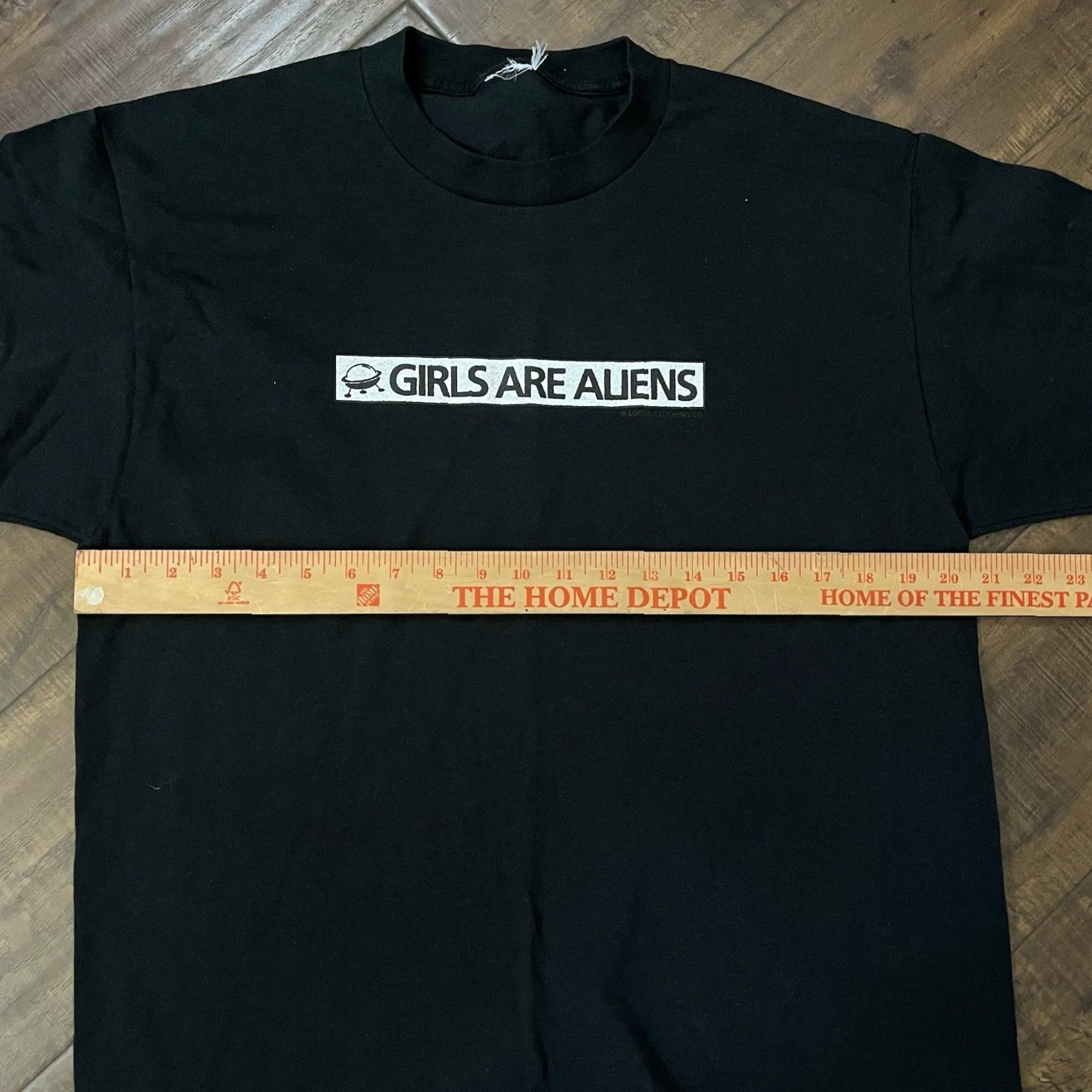Vintage VINTAGE Alien Extraterrestrial UFO T-Shirt Mens L Black 90s Aliens Funny Comedy Skate Mens Size US L / EU 52-54 / 3 - 5 Thumbnail