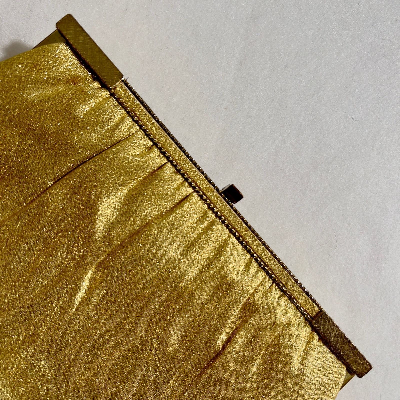 Vintage Clutch Purse Made in USA 11.5"x5.5" Gold Metallic Chain Size ONE SIZE - 11 Thumbnail
