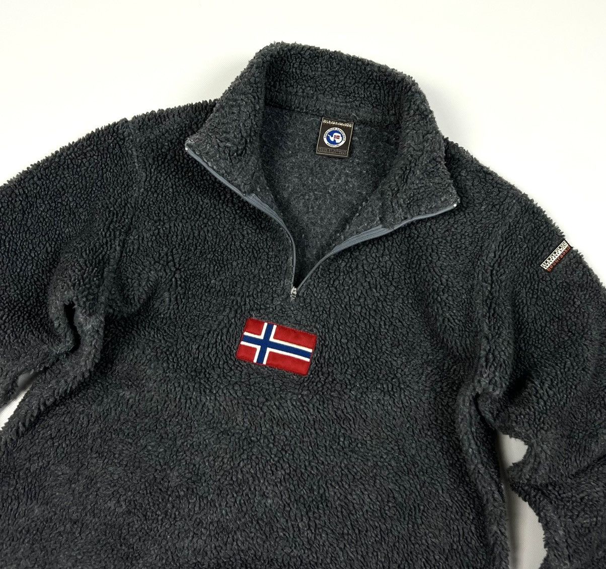 Napapijri × Vintage Vintage Napapijri Grey Casual 1/4 Zip Sherpa Jacket Size M Size US M / EU 48-50 / 2 - 3 Thumbnail