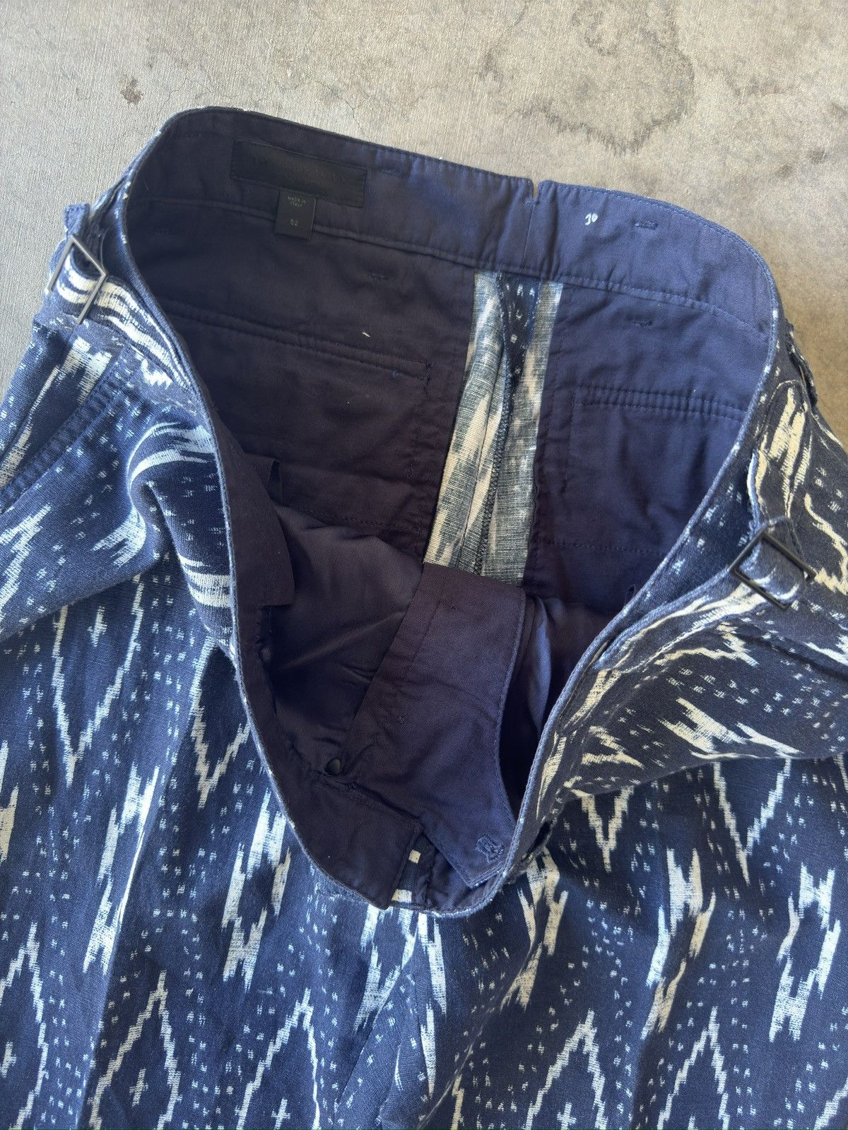 Burberry SS 2012 Burberry NWT Indigo White Ikat Tri Blend Pants Size US 36 / EU 52 - 6 Thumbnail