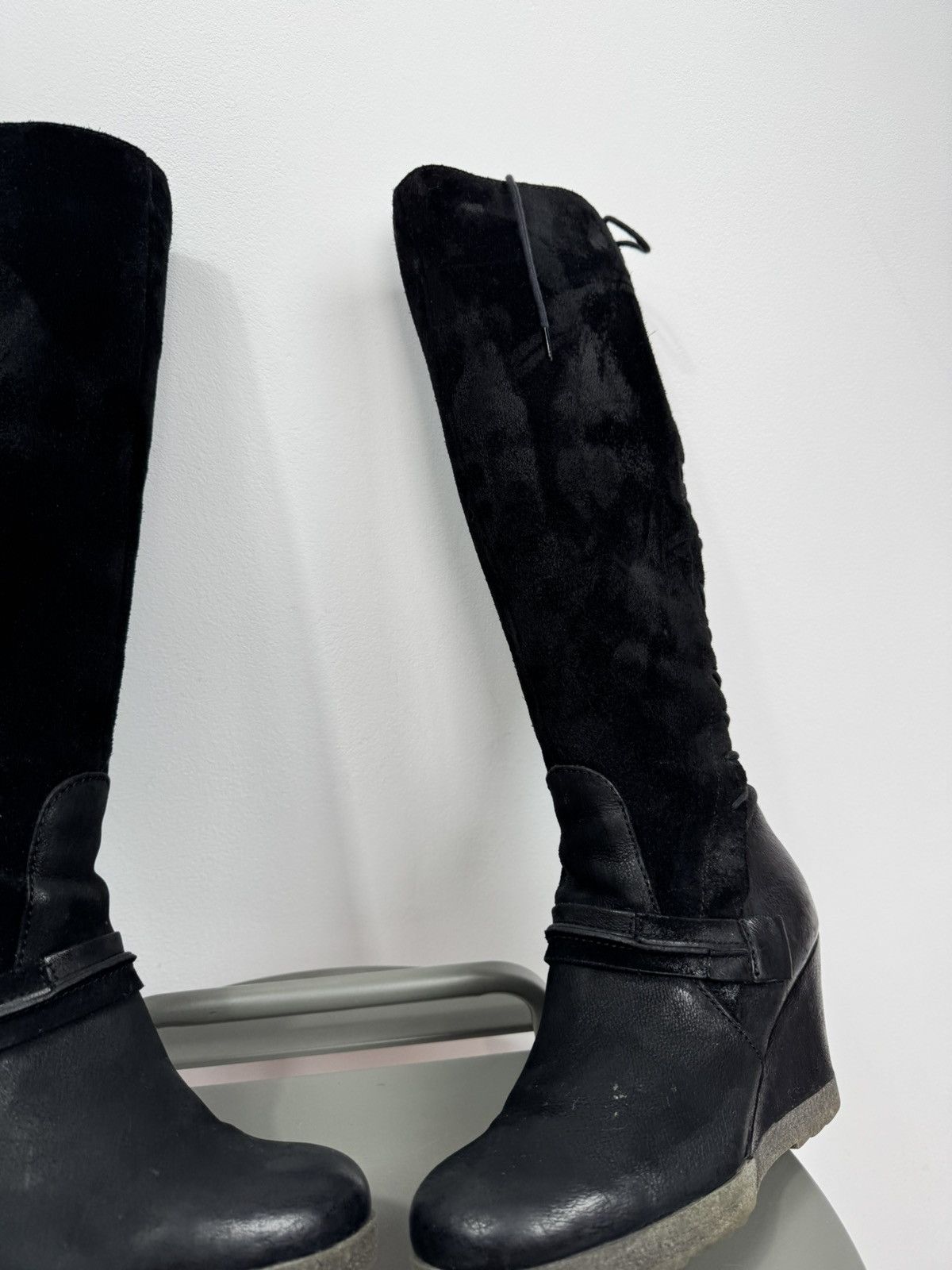 Other Vintage Black Wedge Knee High Boots Back Lace Up Suede EU 38 Size US 7 / IT 37 - 3 Thumbnail