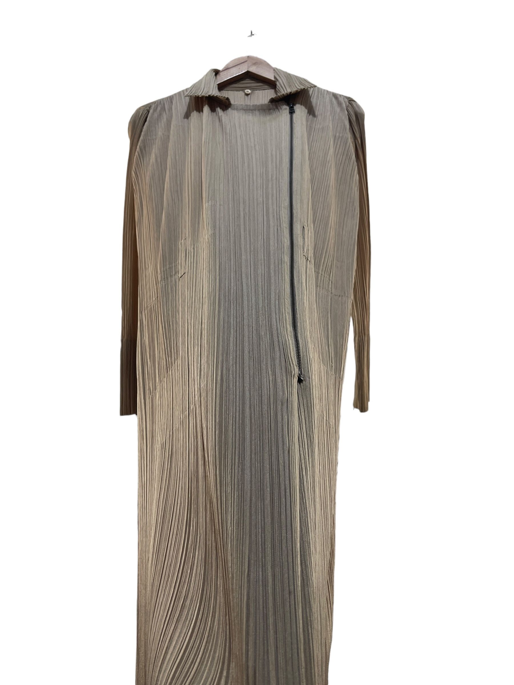 Pleats Please Issey Miyake Issey Miyake Pleats Please Long Pleated Top Size L / US 10 / IT 46 - 8 Thumbnail