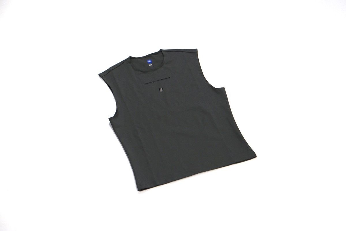 Balenciaga × Gap × Yeezy Sleeveless Second Skin Dark Green Size L / US 10 / IT 46 - 1 Thumbnail