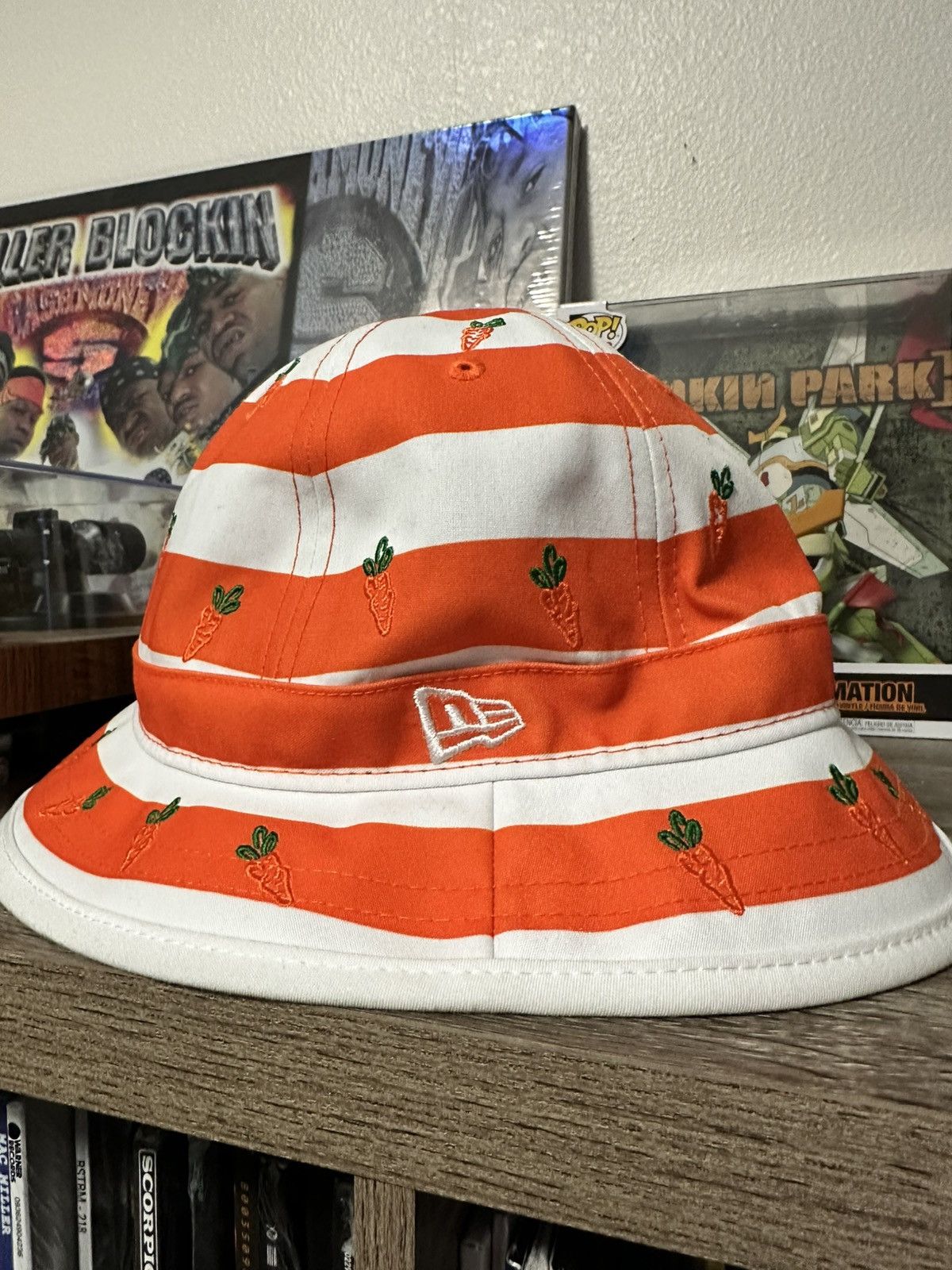 Carrots by Anwar Carrots × New Era New era x carrots bucket hat Size 34 - 2 Thumbnail