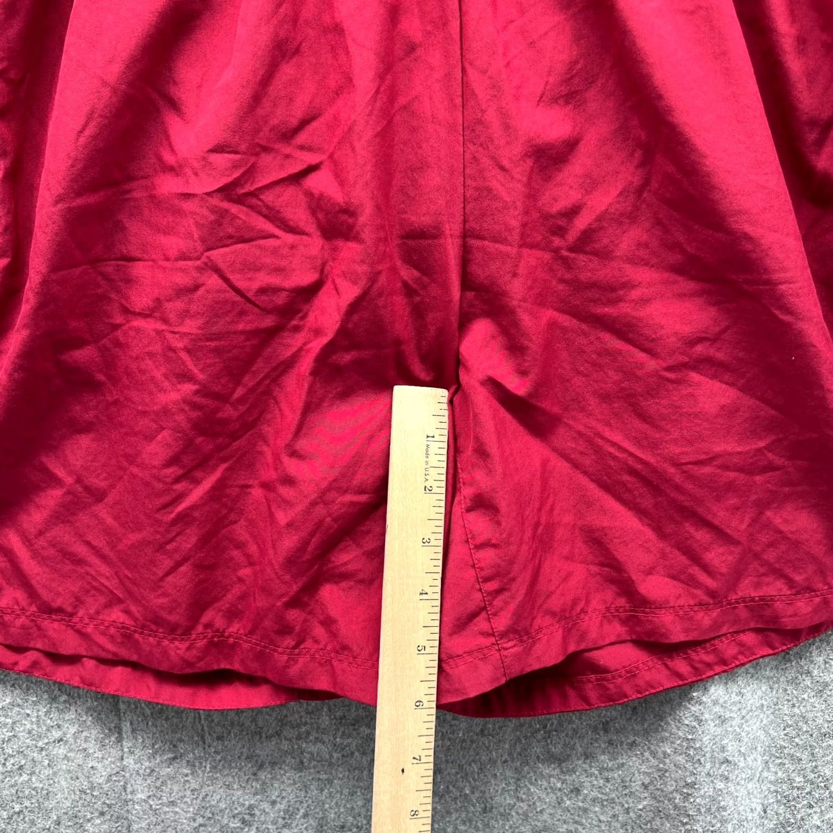 Nike Nike Shorts Men Medium Adult Red Running Polyester Dri Fit Challenger Swoosh Size US 31 - 7 Thumbnail
