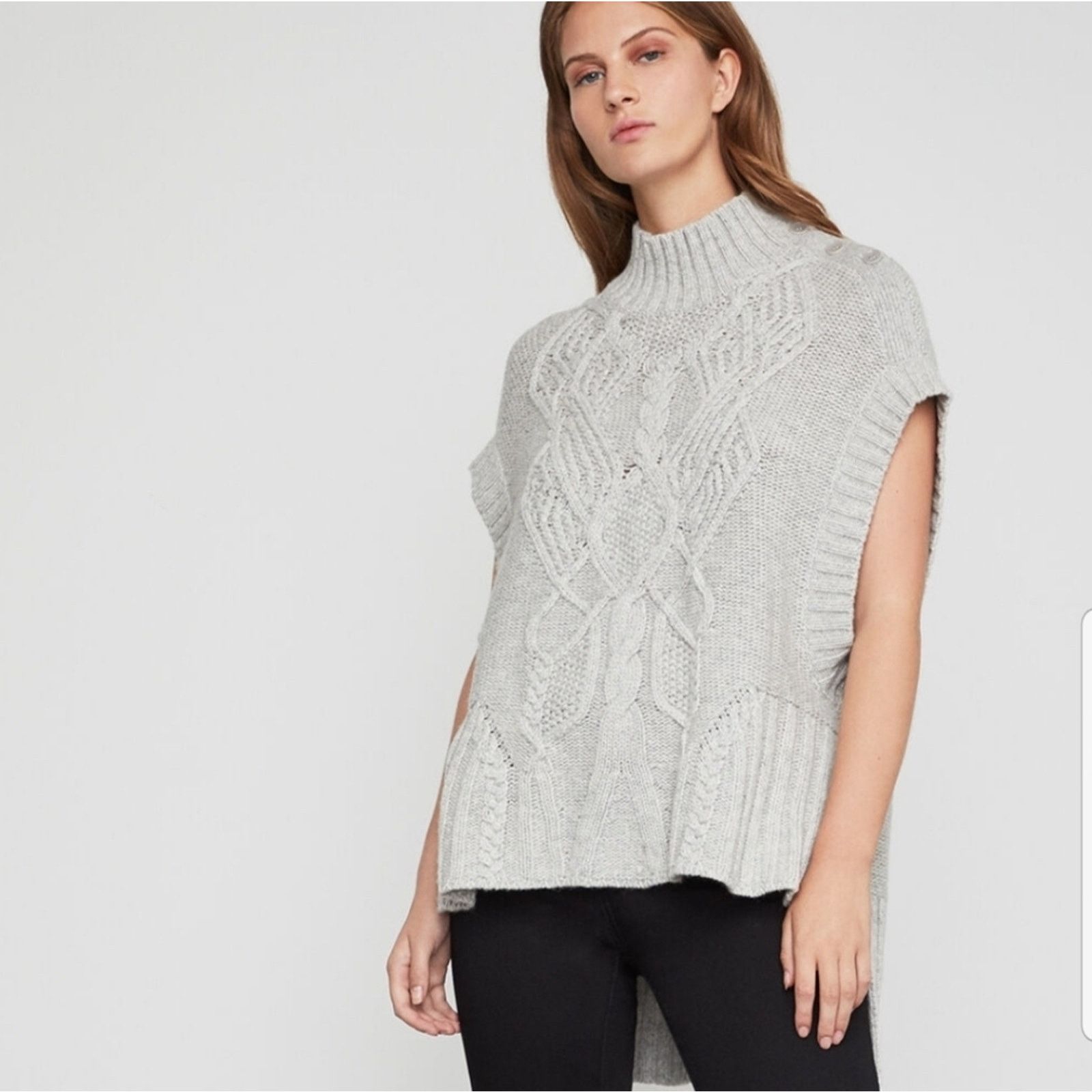 Bcbgmaxazria MSRP$198 Bcbgmaxazria Sweater M/L Size L / US 10 / IT 46 - 1 Thumbnail