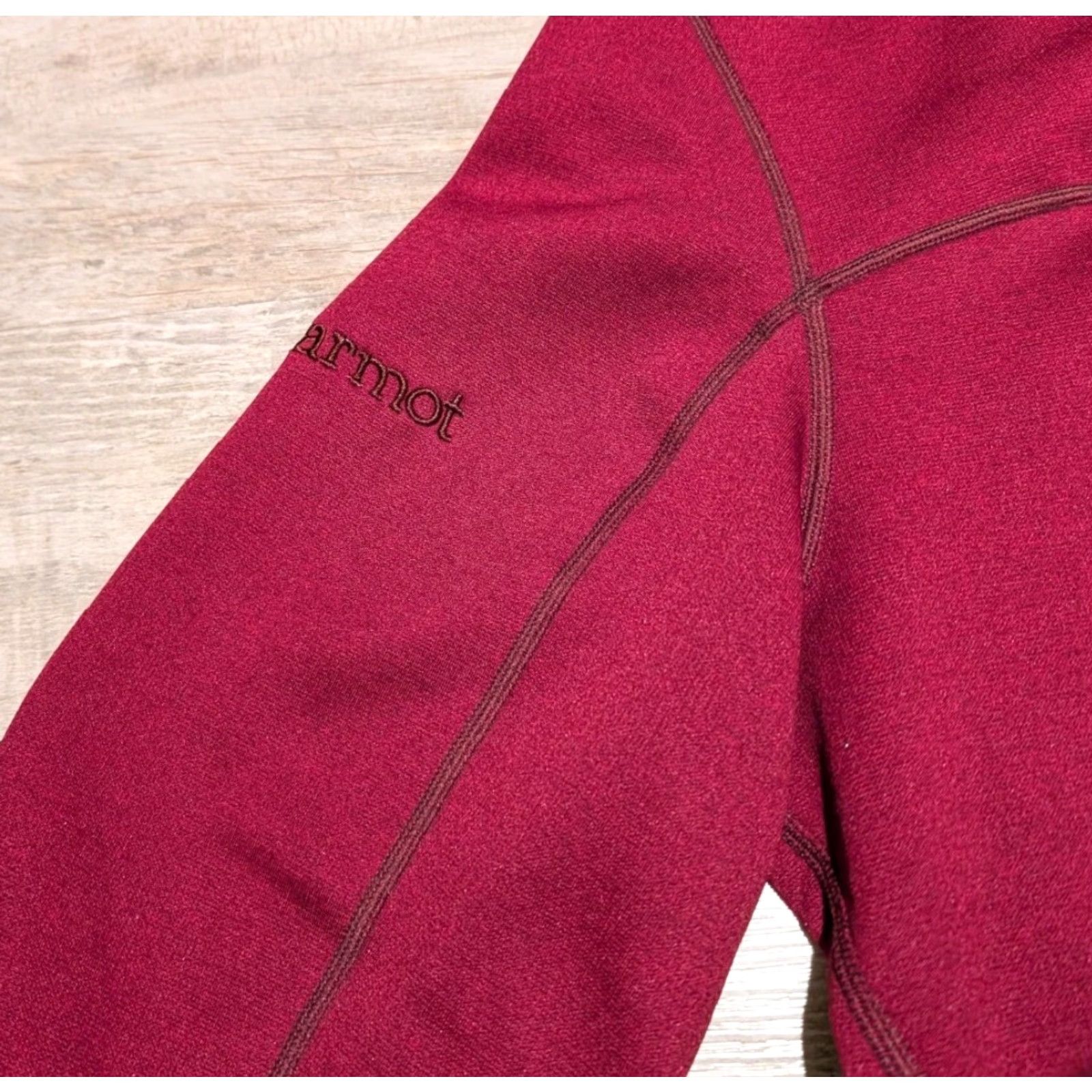 Marmot Marmot Women's Jacket Full Zip Hoodie Dark Red M Outdoor Activewear EUC Regular Fit Size M / US 6-8 / IT 42-44 - 4 Thumbnail