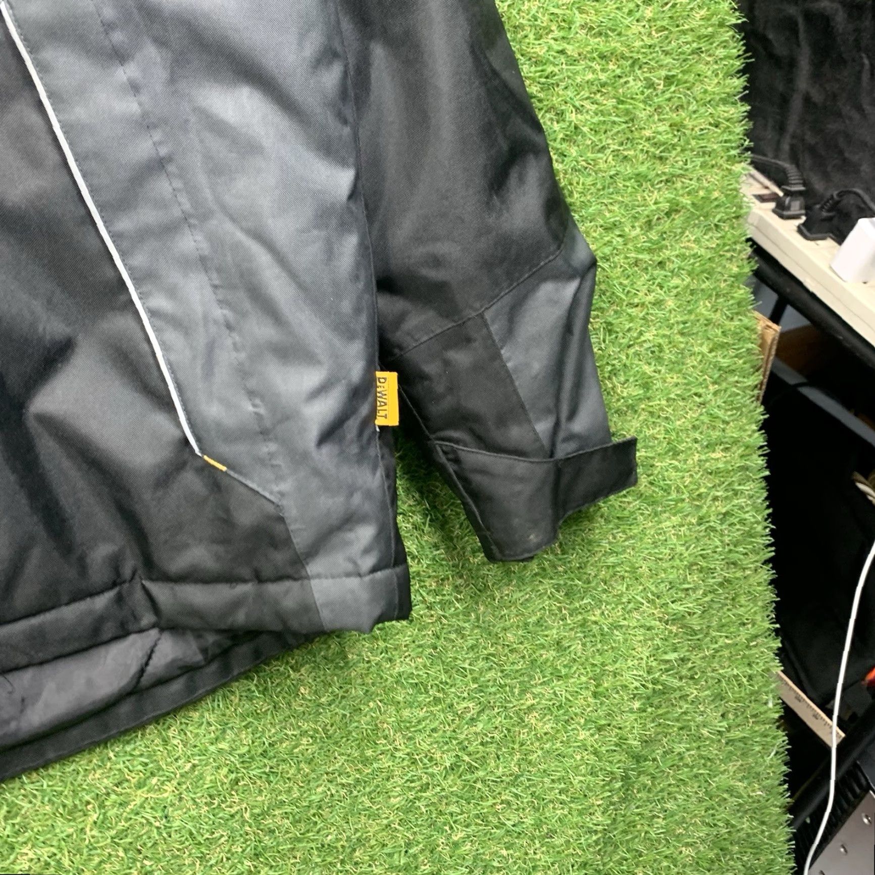 Vintage Dewalt Tool Jacket Mens M Nylon Full Zip Hooded Racing Workwear Black Solid Polyester Lining Size US M / EU 48-50 / 2 - 3 Thumbnail
