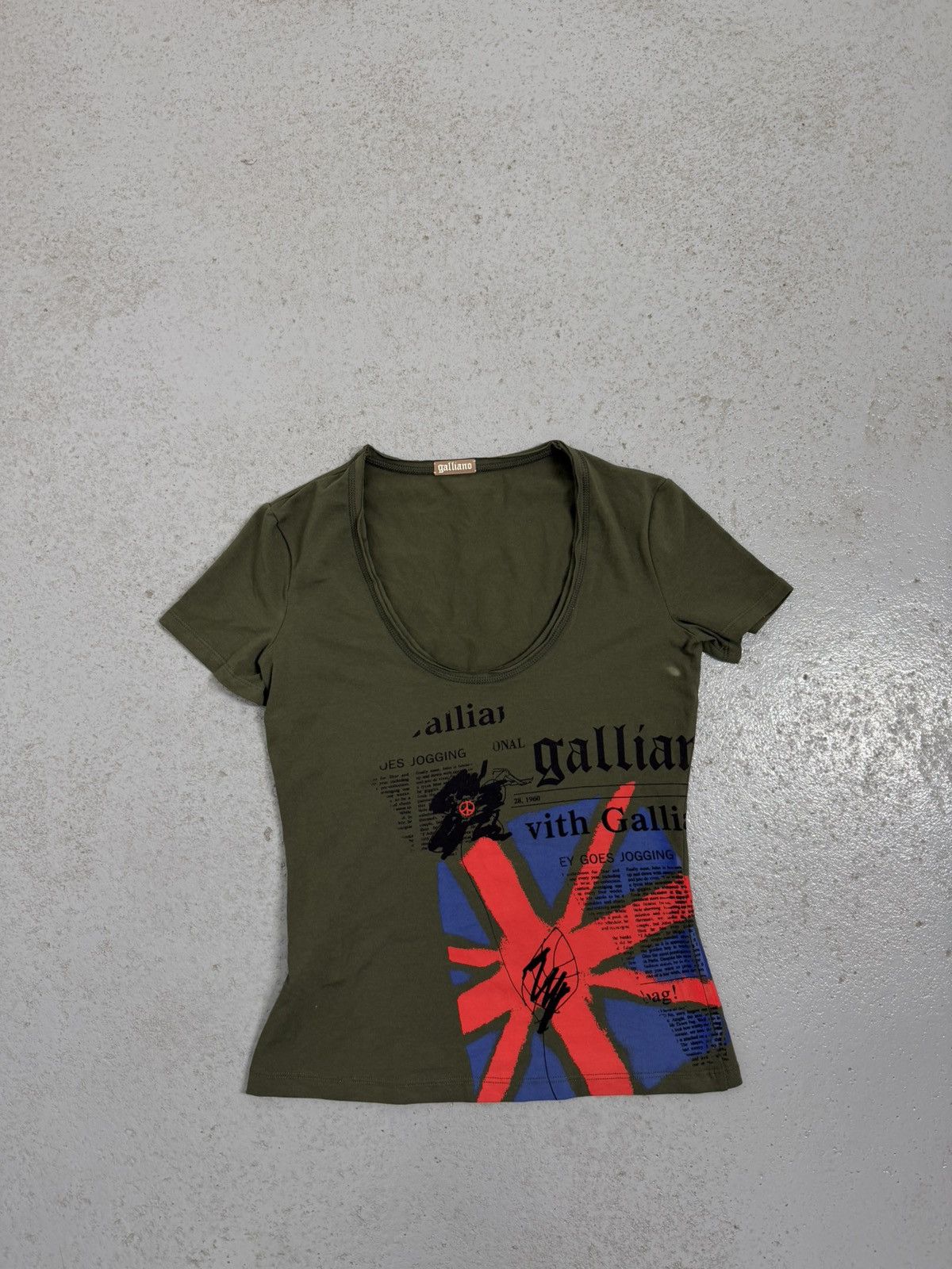 John Galliano Vintage 00s John Galliano England Flag Y2K T-Shirt Size XS / US 0-2 / IT 36-38 - 1 Thumbnail