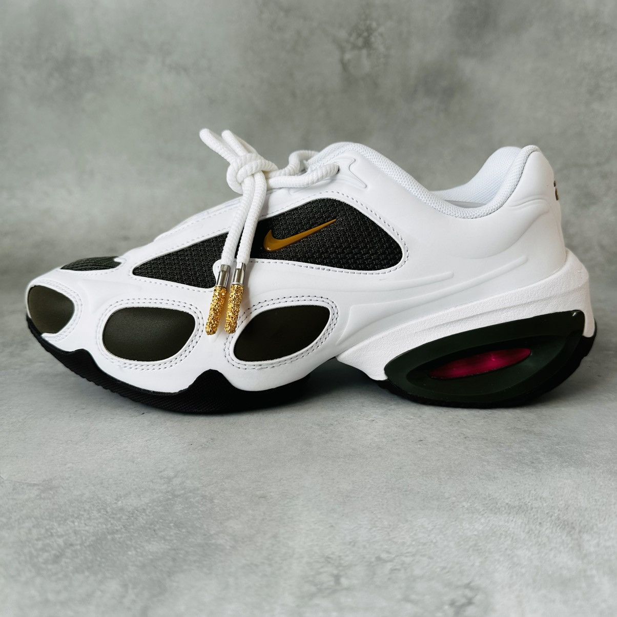 Nike Nike Veneda Carter Wmns Air Max Muse Size US 7.5 / IT 37.5 - 3 Thumbnail