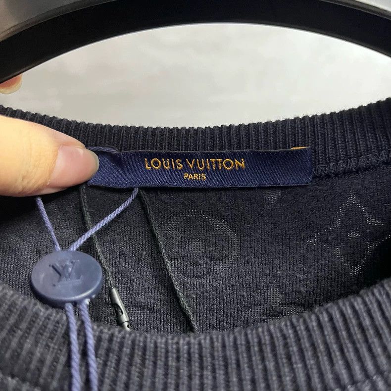 Louis Vuitton Louis Vuitton Black Men's Spring/Summer Collection Solid R Size US XL / EU 56 / 4 - 2 Thumbnail