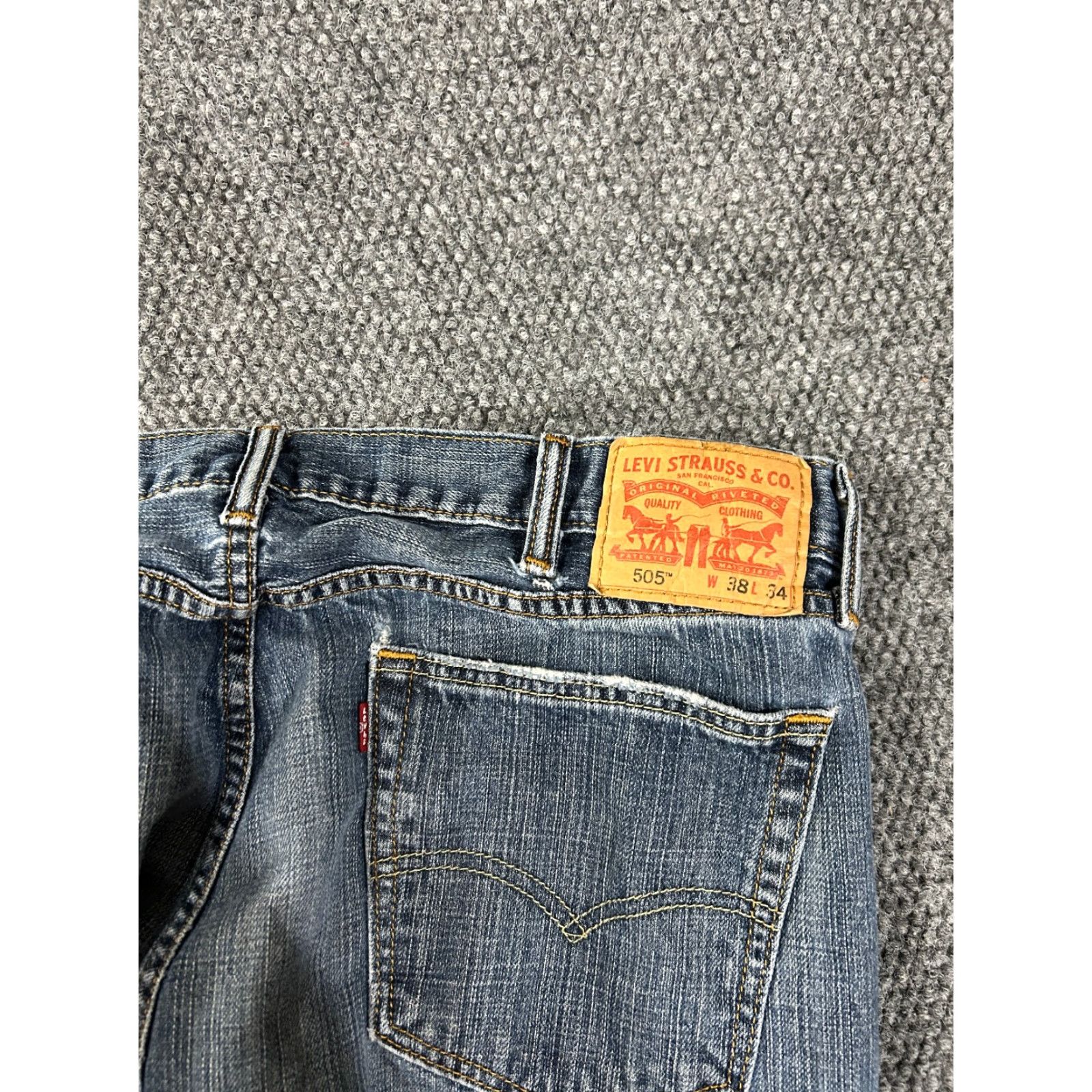 Levi's Levi's 505 Jeans Mens 38x34 Blue Straight Denim Distressed Regular Pocket Zipper Cowboy Vintage No N/A Size US 38 / EU 54 - 6 Thumbnail