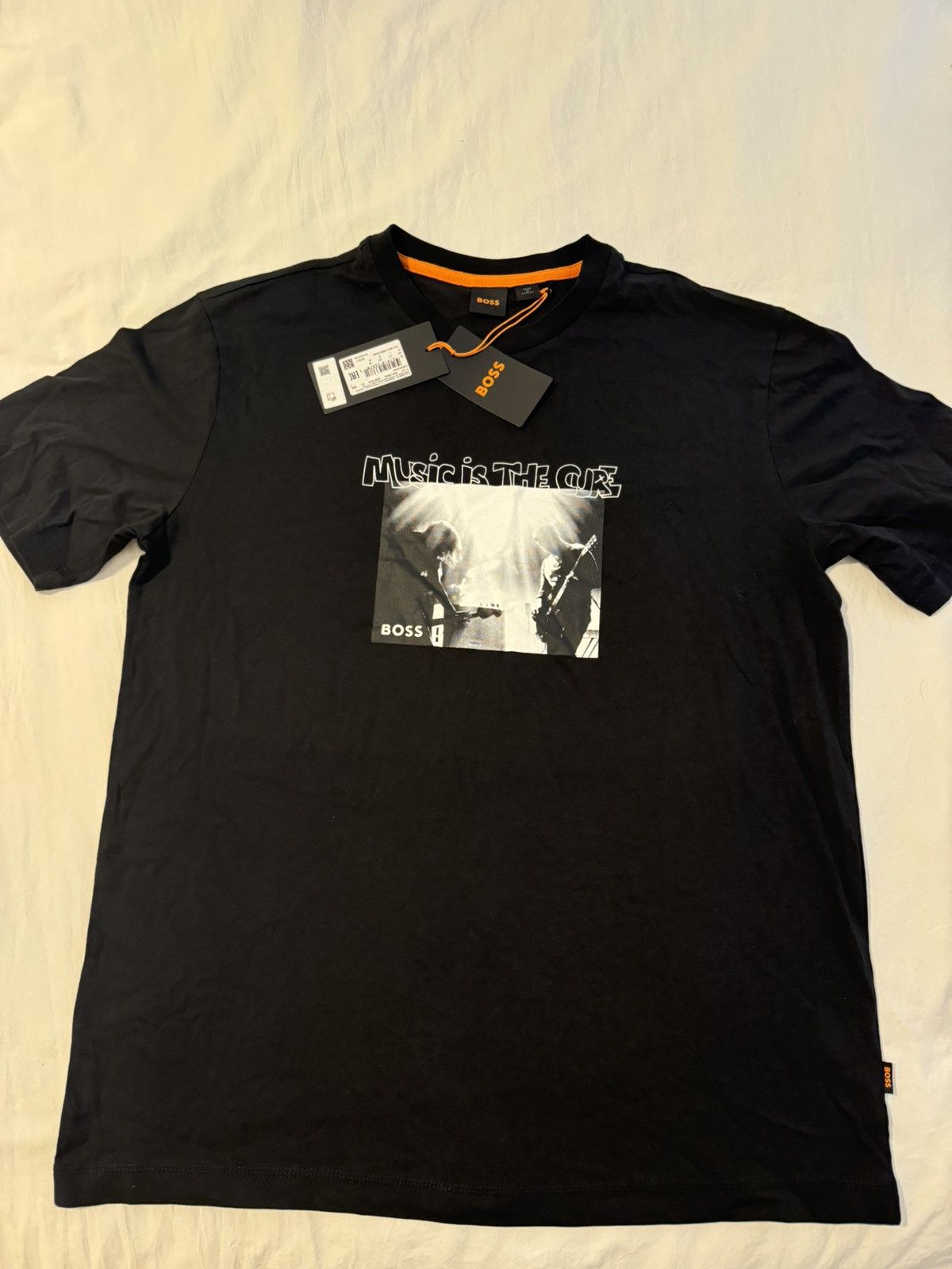 Hugo Boss Music is the Cure Boss T-Shirt Size US L / EU 52-54 / 3 - 3 Thumbnail