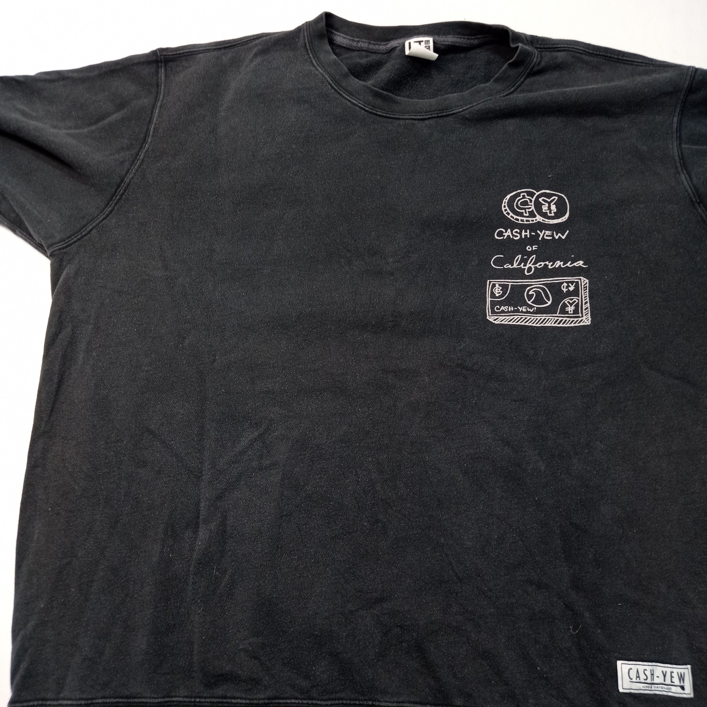 Uniqlo Uniqlo Almond Surfboards Sweatshirt Size US XL / EU 56 / 4 - 7 Thumbnail