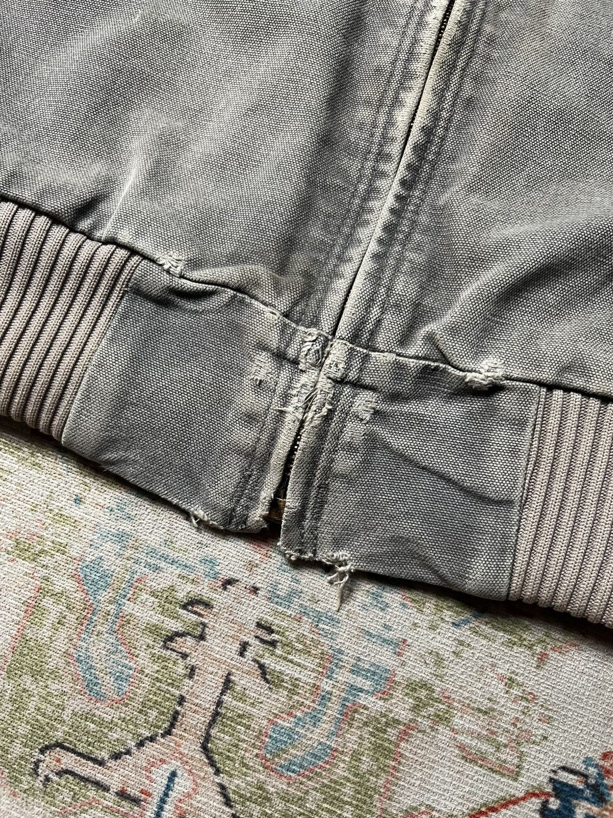 Carhartt Vintage Thrashed Carhartt J130GVL Active Jacket Gravel Grey Size US XL / EU 56 / 4 - 6 Thumbnail