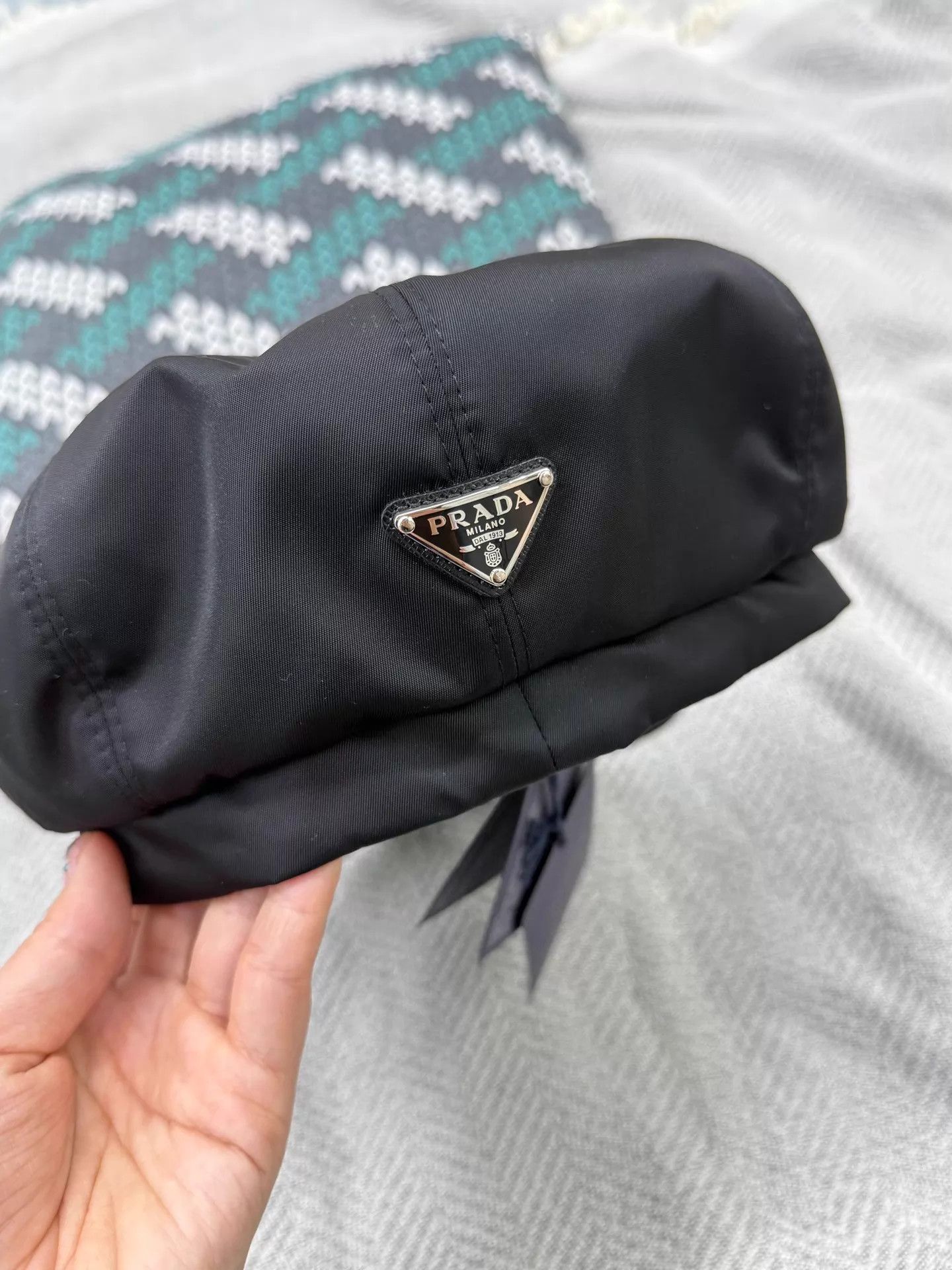 Prada Prada Black Triangle 2-Sided Newsboy Cap L 59cm New Size ONE SIZE - 4 Thumbnail