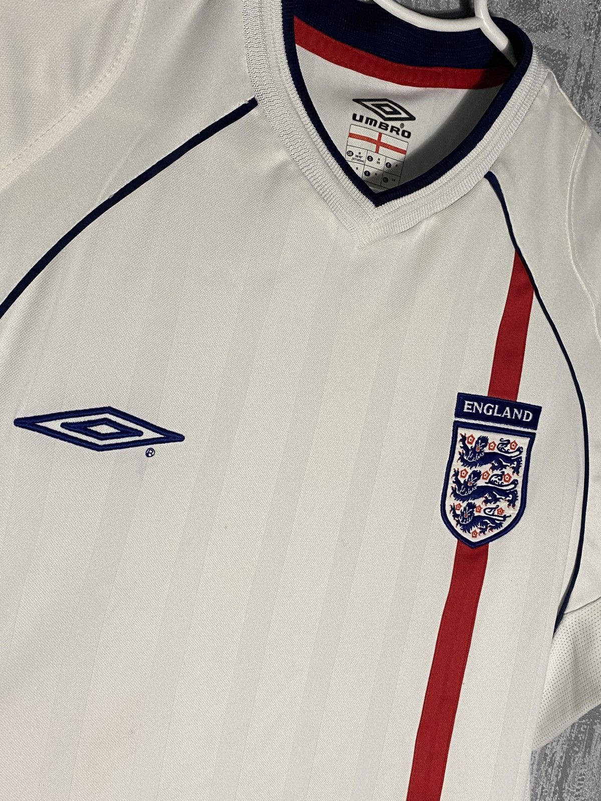 Umbro Vintage England Umbro Soccer Jersey 2001/03 Home Football Size US M / EU 48-50 / 2 - 5 Thumbnail