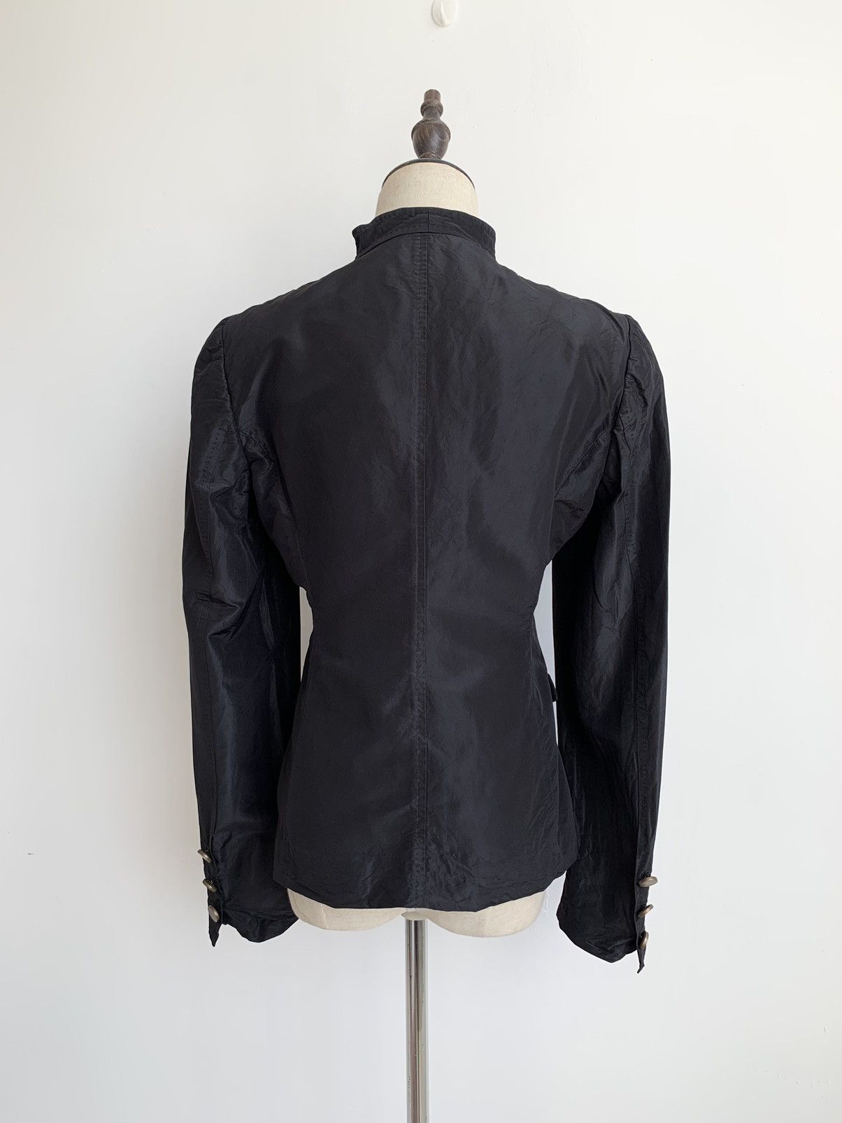Gucci 2004 Gucci Black Silk Scoop Neck Blazer Jacket Size S / US 4 / IT 40 - 2 Thumbnail