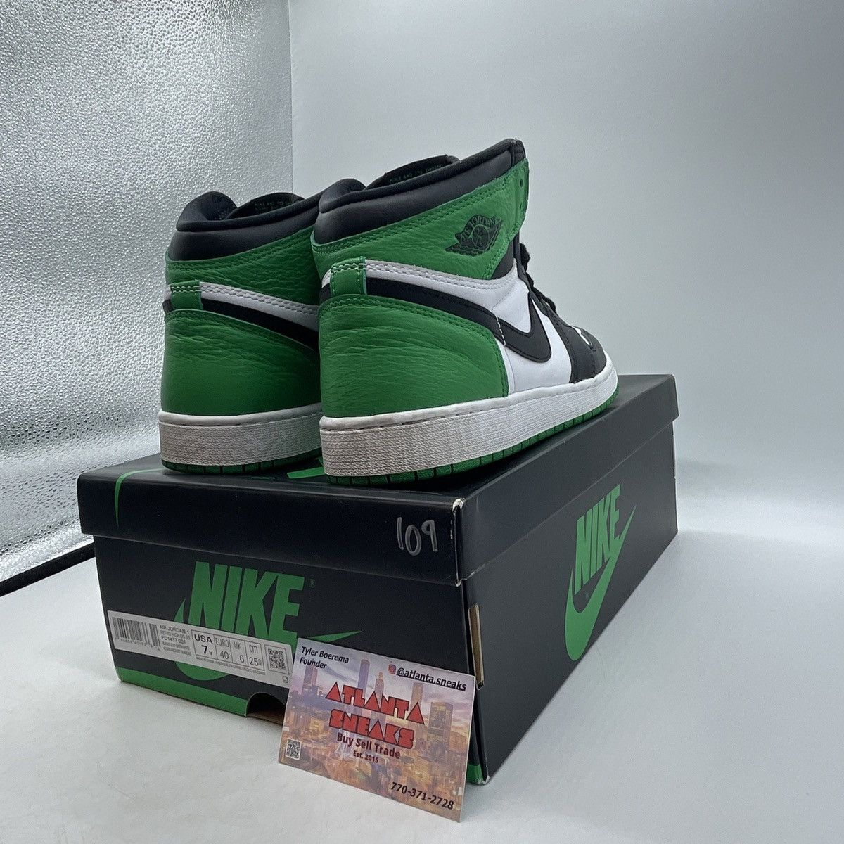 Jordan Brand Air Jordan 1 high lucky green Size US 7 / EU 40 - 5 Thumbnail