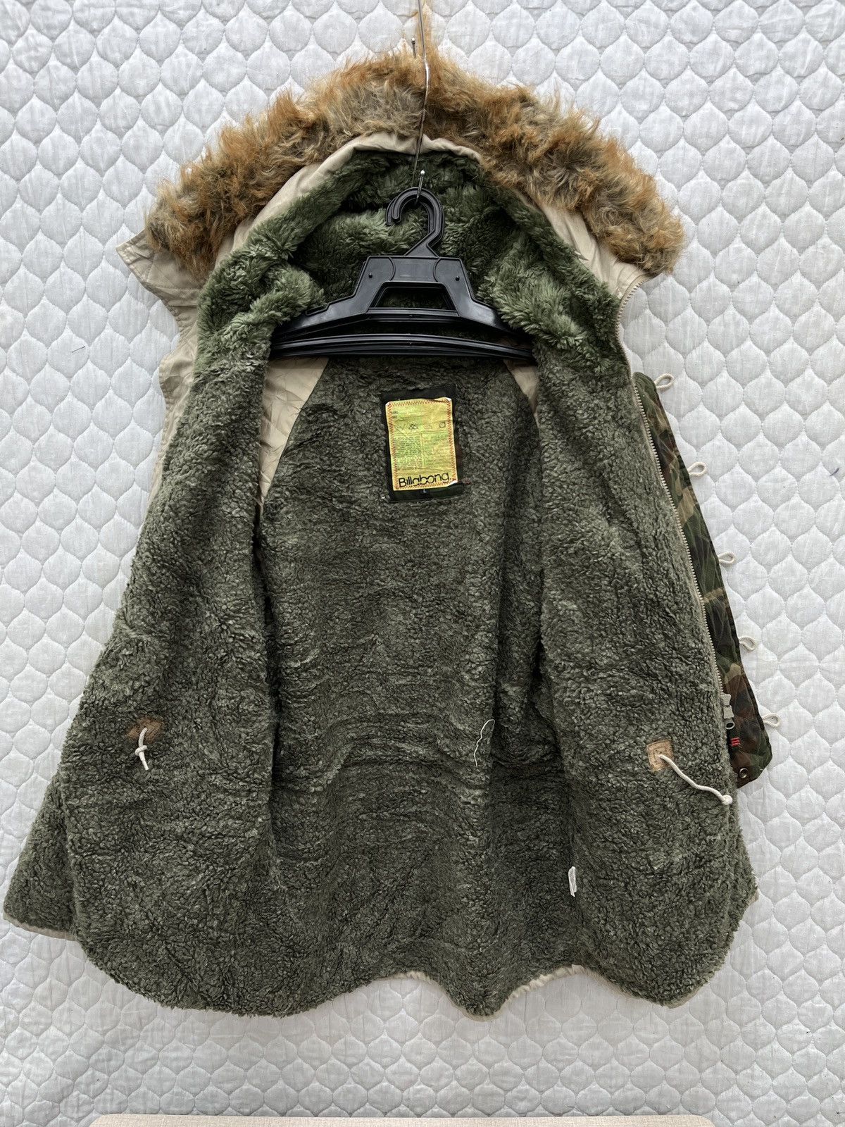 Billabong 🔥🔥🔥STEALS BILLABONG HOODIE FUR JACKET Size US M / EU 48-50 / 2 - 7 Thumbnail