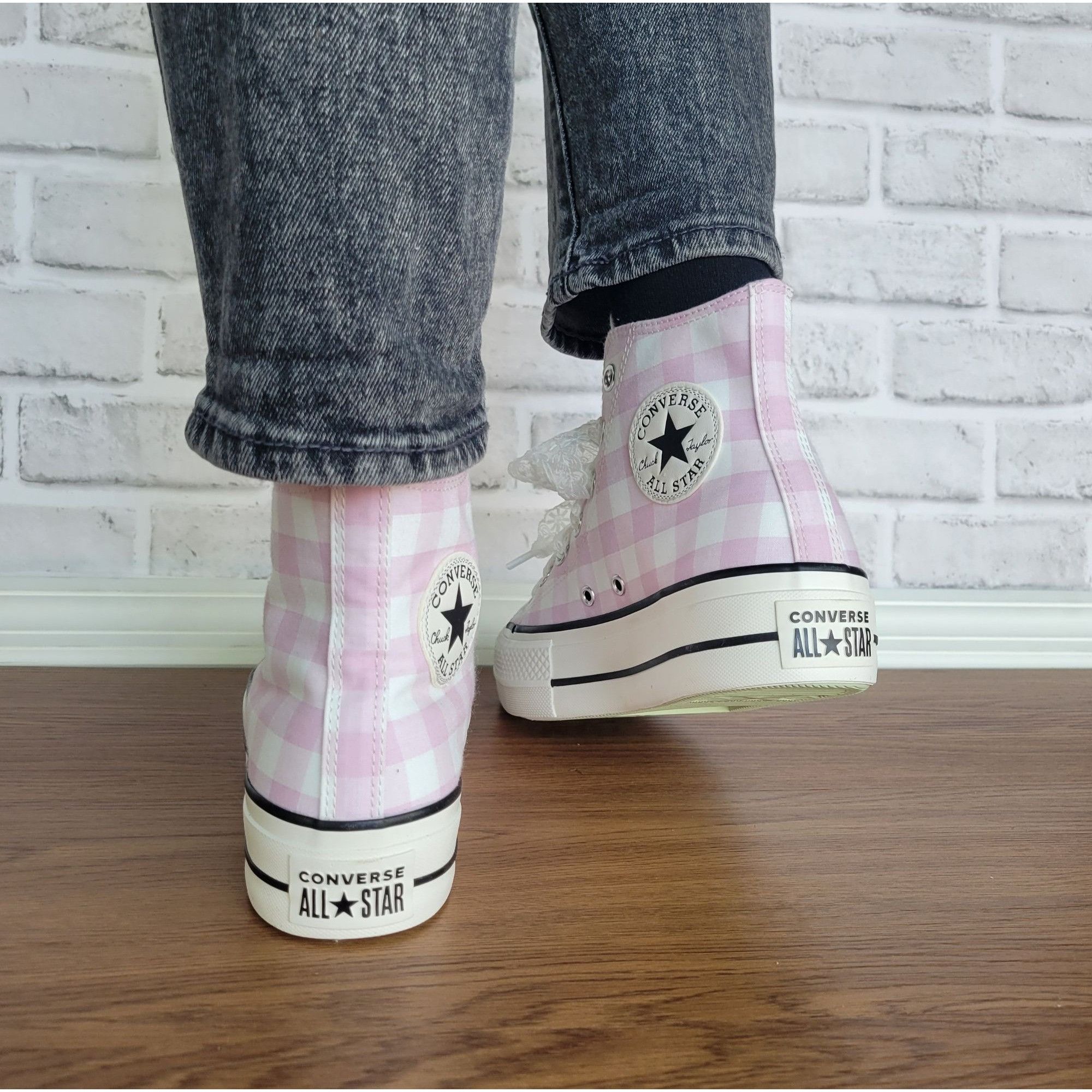 Converse Converse Chuck Taylor Lift Platform Gingham 7.5 Women Shoes Size US 7.5 / IT 37.5 - 5 Thumbnail