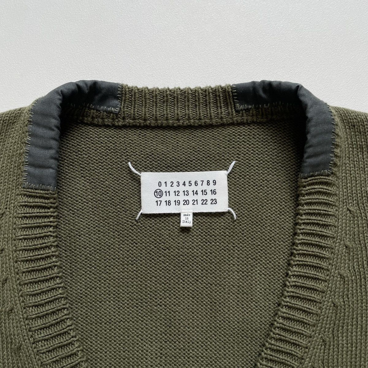 Maison Margiela S/S 13 Military Patch Detail Cardigan Size US M / EU 48-50 / 2 - 3 Thumbnail