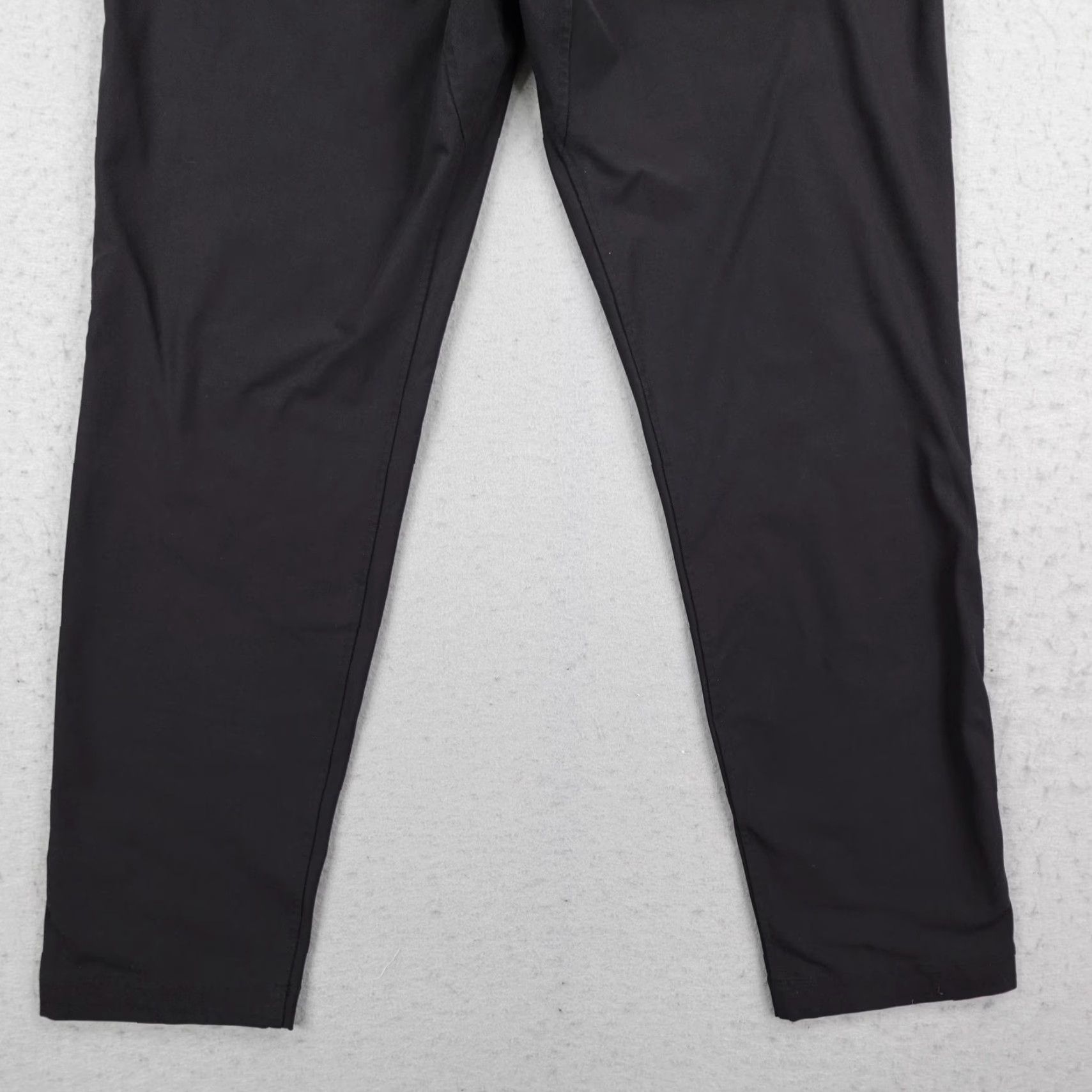 Lululemon VINTAGE Lululemon Pants Mens 35 Black ABC Slim Fit 32" Warpstreme Performance Chino Size US 35 - 7 Thumbnail