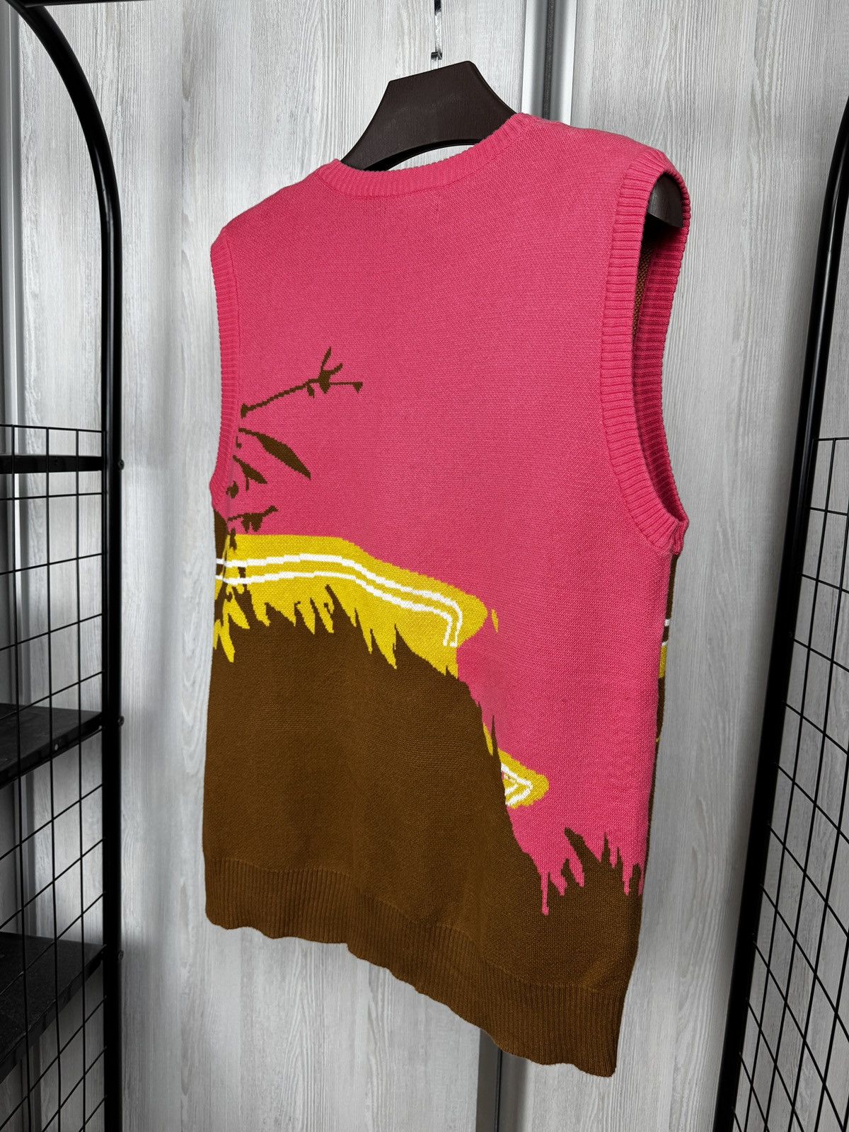 Other Golf Vintage pink sleeveless sweater size M Size US M / EU 48-50 / 2 - 7 Thumbnail