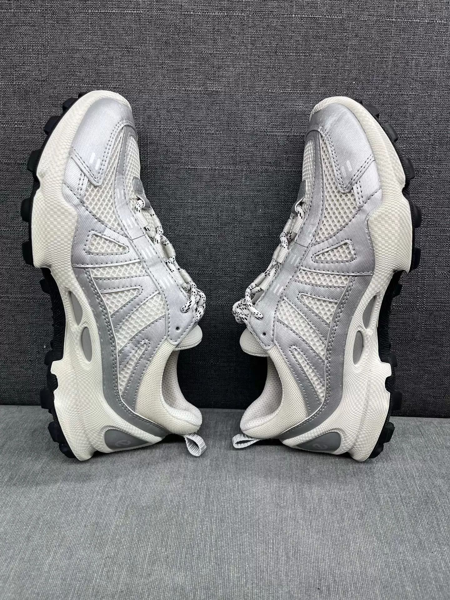 Ecco ECCO Biom C Trail Women's White/Grey 38 Sneaker 99 New Size US 7.5 / IT 37.5 - 3 Thumbnail