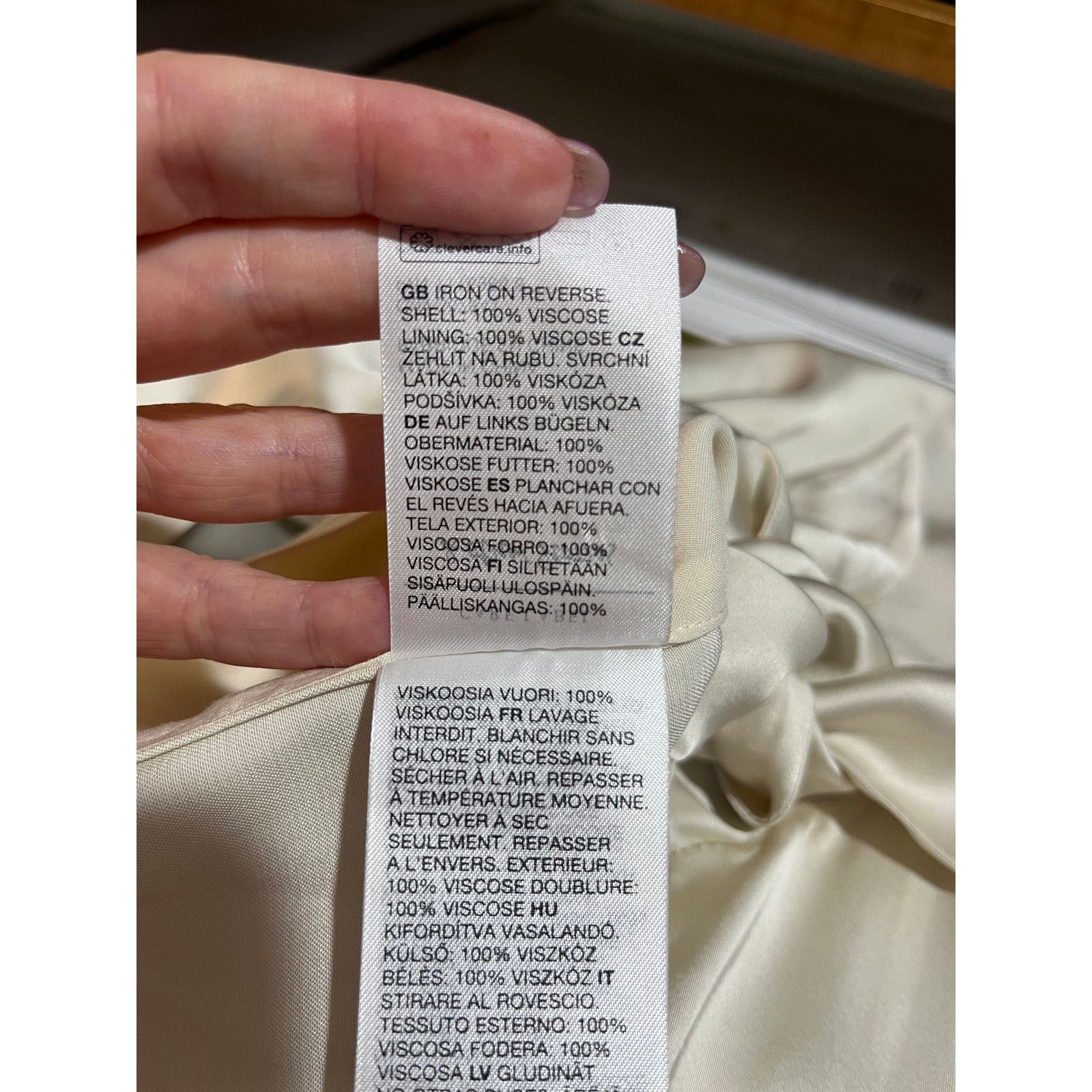 & Other Stories & Other Stories Cream Satin Blouse Cutout Back Tie Size 0 Size XS / US 0-2 / IT 36-38 - 9 Thumbnail