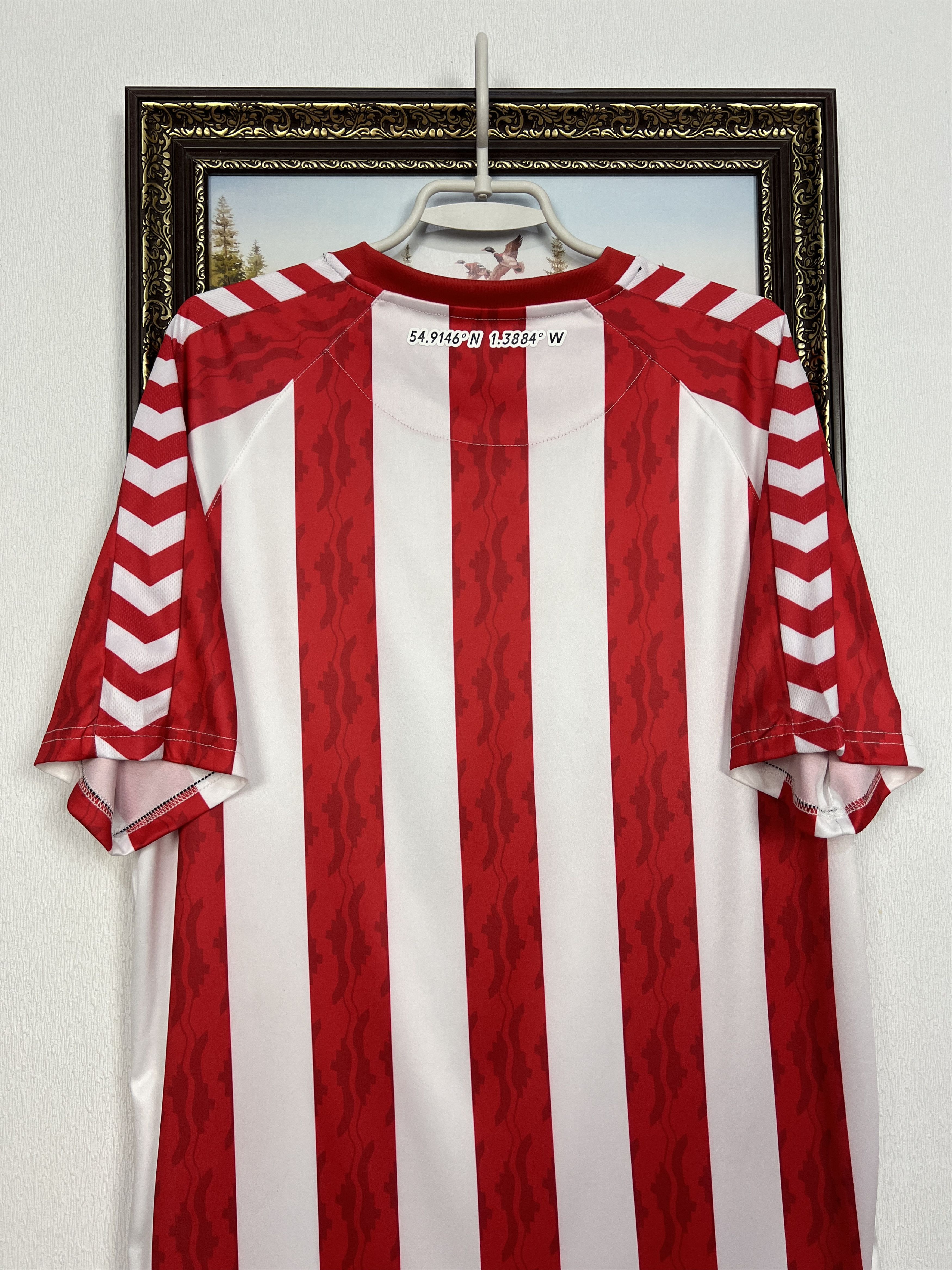 Hummel Sunderland Home football shirt 2024 Soccer Jersey Trikot Size US L / EU 52-54 / 3 - 9 Thumbnail