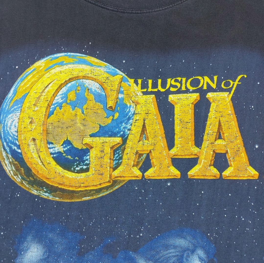 Nintendo Vintage 1994 Nintendo Illusion of Gaia RPG Super SNES TEE Size US L / EU 52-54 / 3 - 4 Thumbnail