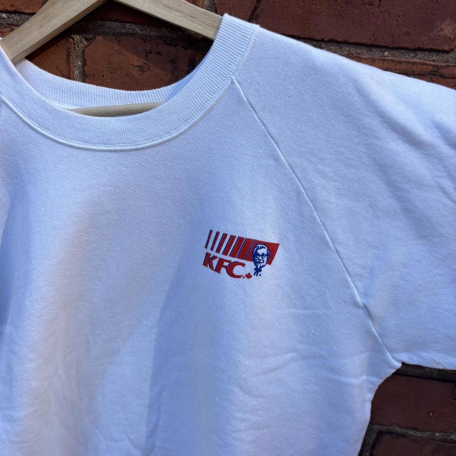 Fruit Of The Loom vintage KFC crewneck sweatshirt 90s kentucky fried chicken Size US XL / EU 56 / 4 - 3 Thumbnail