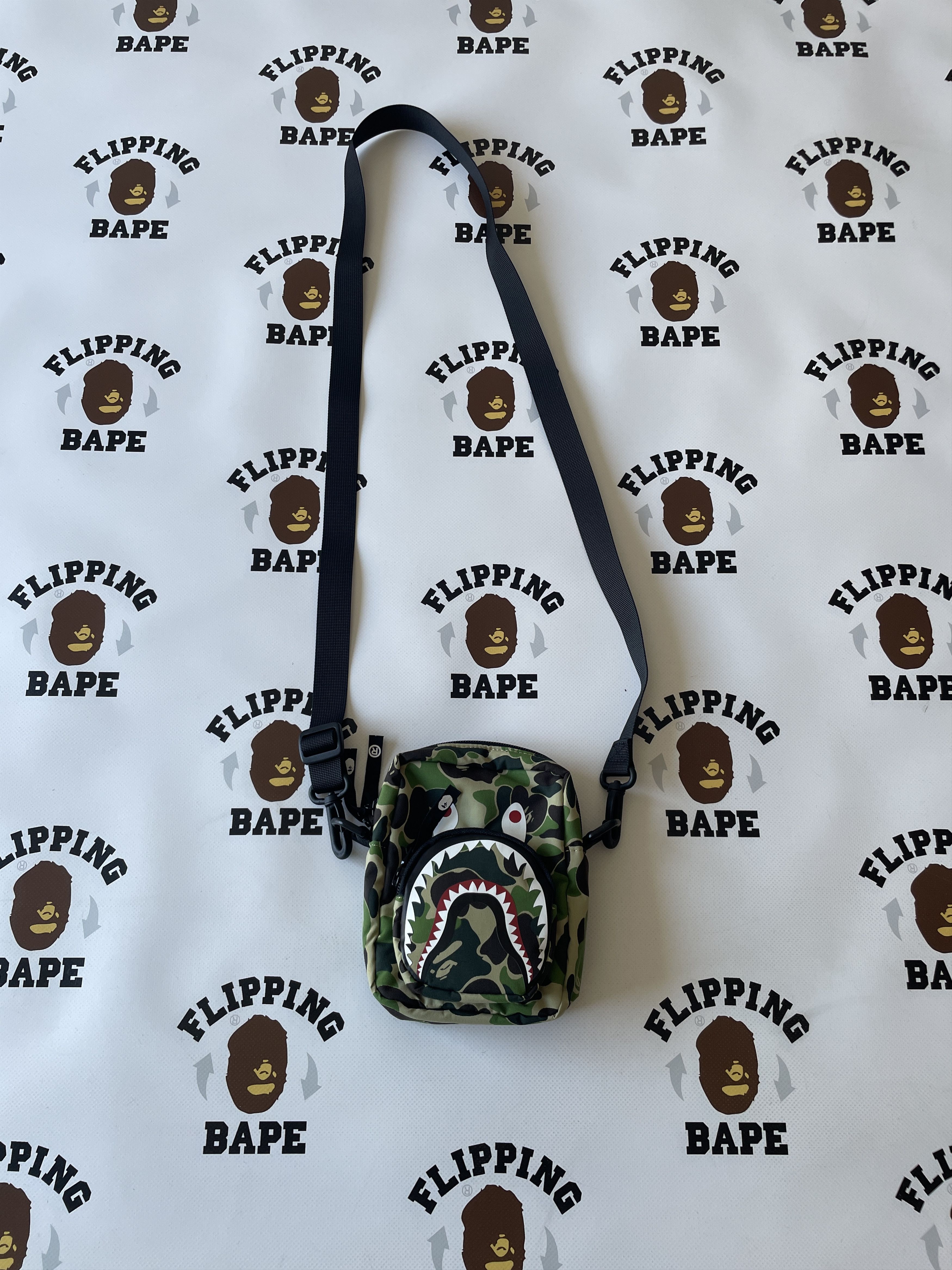 Bape BAPE ABC CAMO SHARK MINI BAG Size ONE SIZE - 7 Thumbnail