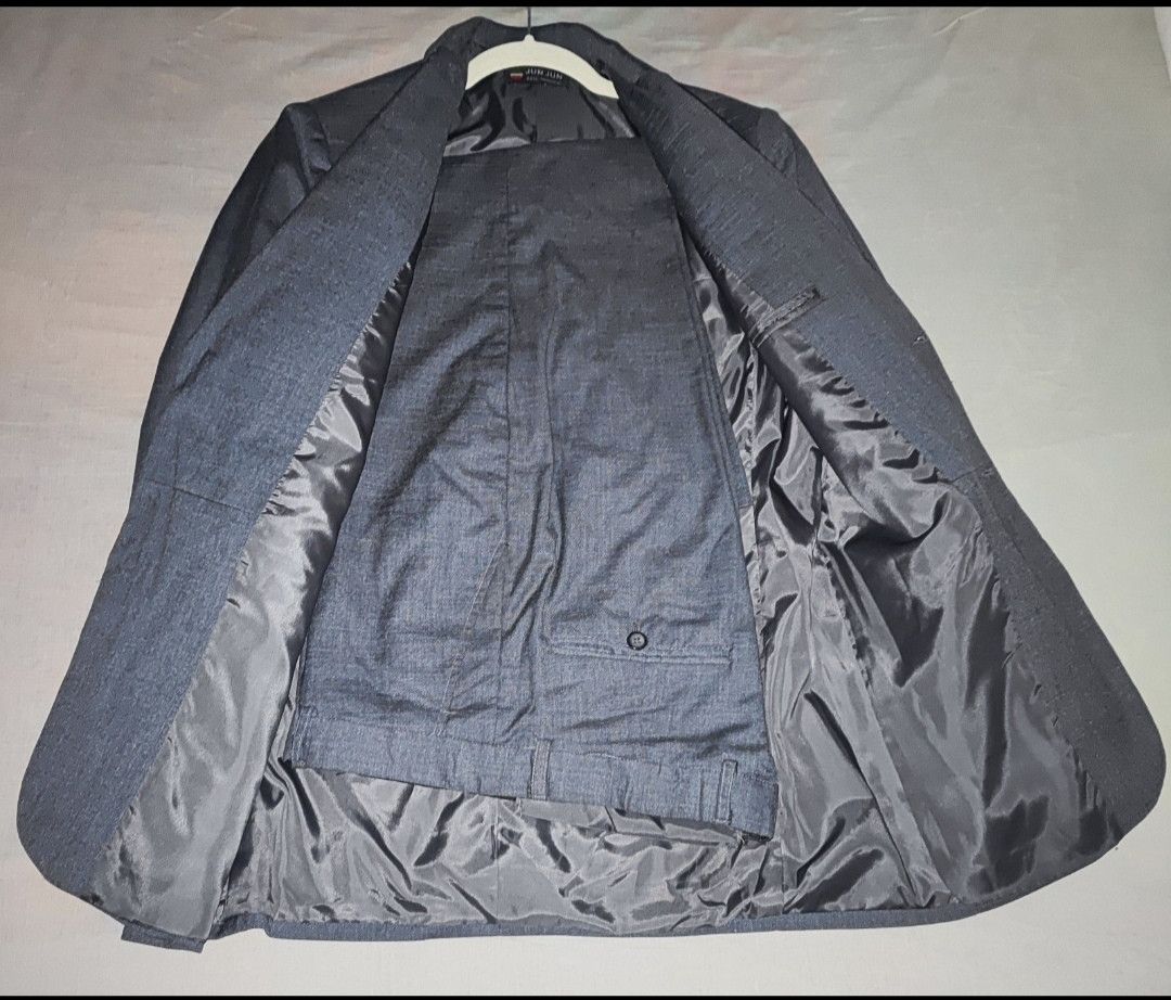 Other Men's suit Size 38S - 2 Thumbnail