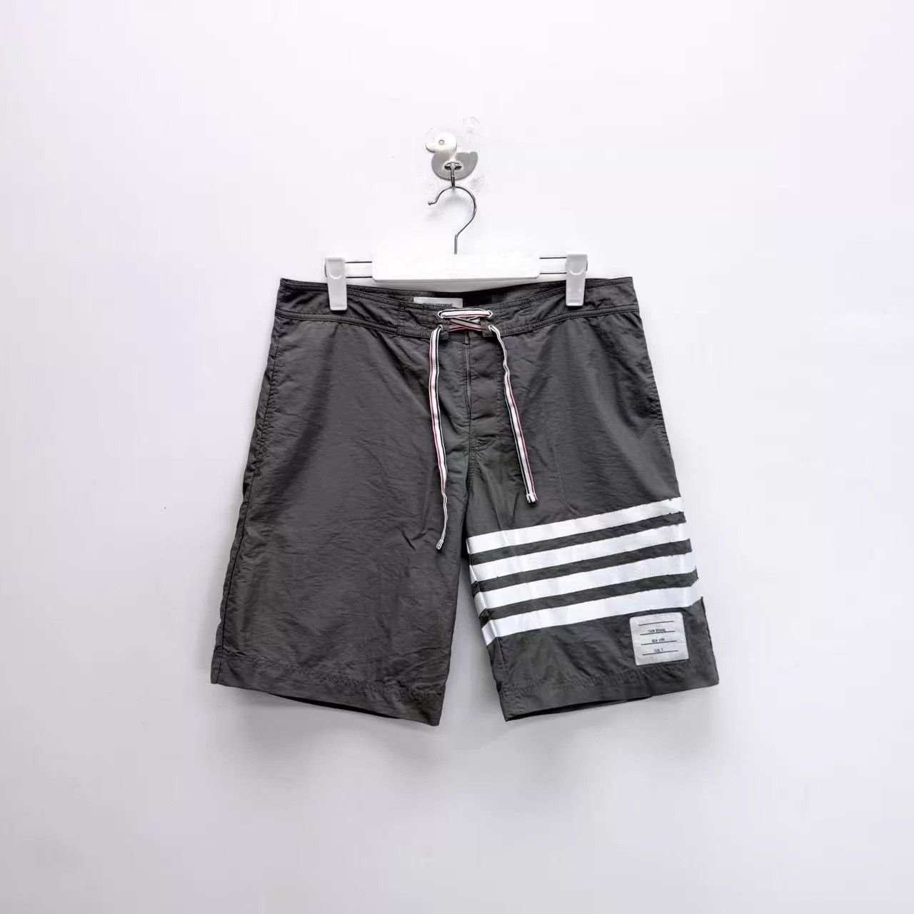 Thom Browne Thom Browne Dark Gray 4-Stripe Unisex Short 3 Size US 34 / EU 50 - 1 Thumbnail