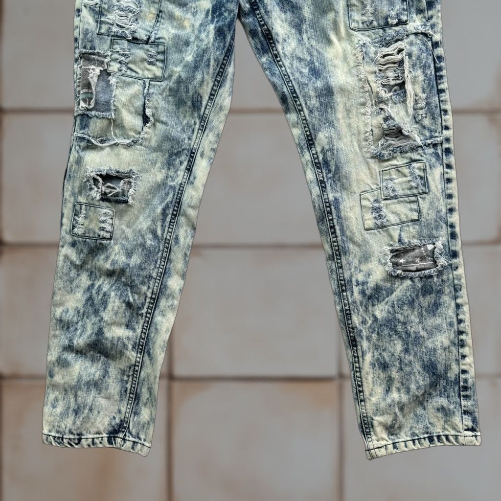 Southpole Southpole Jeans Distressed Denim Slim Tapered 38x32 Men Blue Y2K Patch 38 32 Regular Size Tapered Fit Size US 38 / EU 54 - 1 Thumbnail