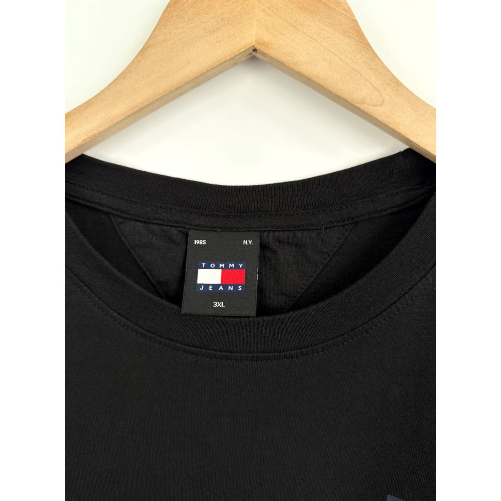 Tommy Hilfiger Tommy Hilfiger New York T-Shirt Mens XL/XXXL Black Retro Y2K 3XL Size 3XL Shirt Classic Modern Fit XXL/XXXL Size US XXL / EU 58 / 5 - 5 Thumbnail