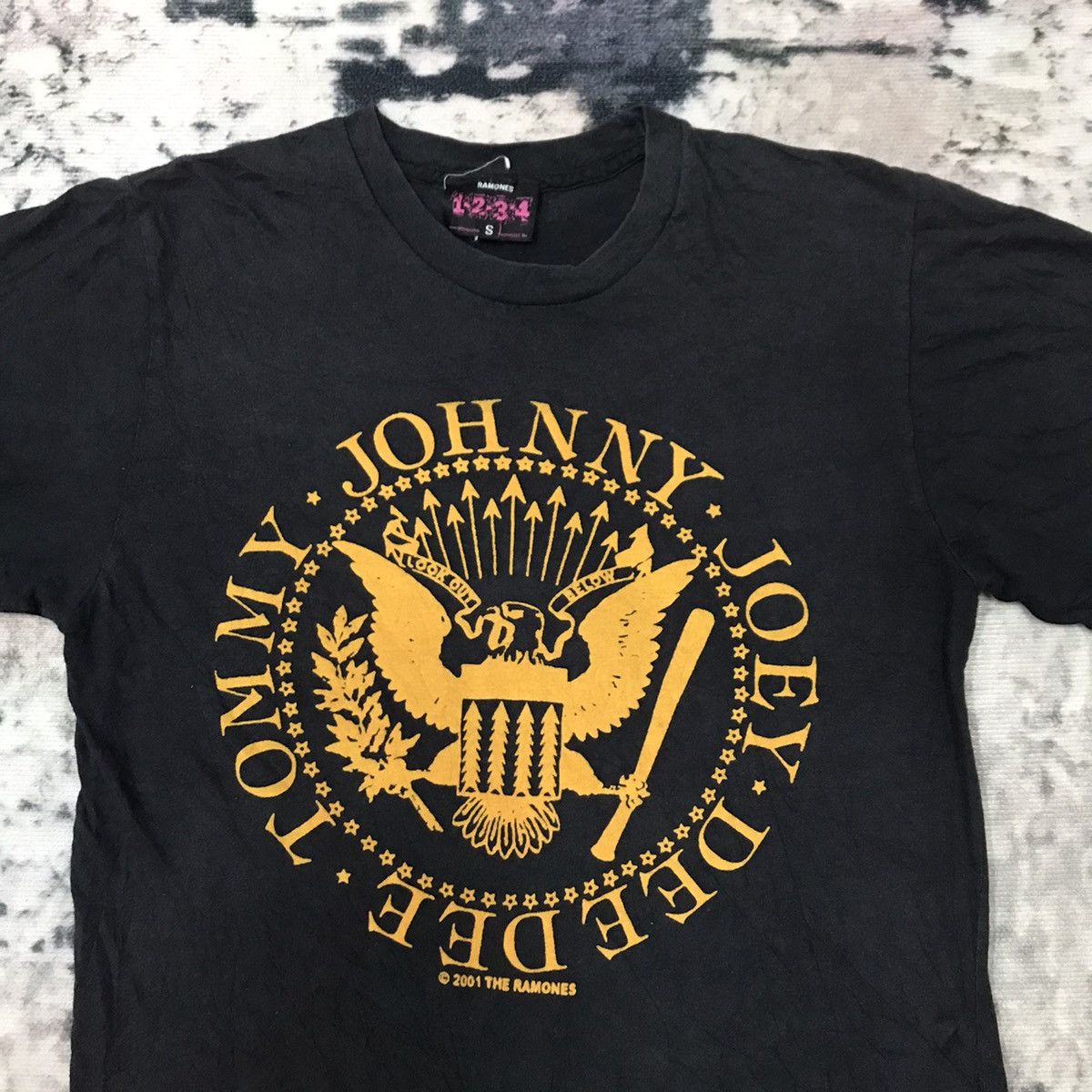Band Tees Vintage Ramones Band Tshirt Size US S / EU 44-46 / 1 - 2 Thumbnail
