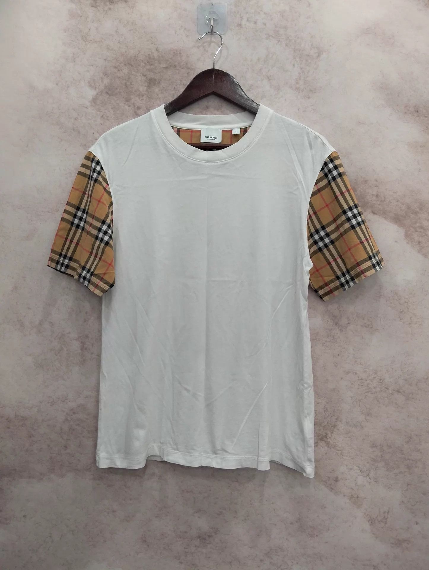 Burberry Burberry Check Crewneck Short Sleeve T-Shirt S 95 New Size S / US 4 / IT 40 - 1 Thumbnail