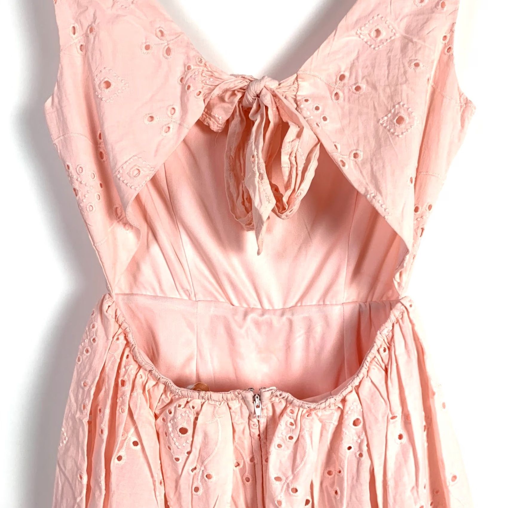 Vintage Audrey Parks x Francesca's Pink Chiara Bow Back Eyelet Mini Dress Small NWT Ladies Sundress Tank Dress Shown Pink NWT Girls/Women? Size S / US 4 / IT 40 - 6 Thumbnail