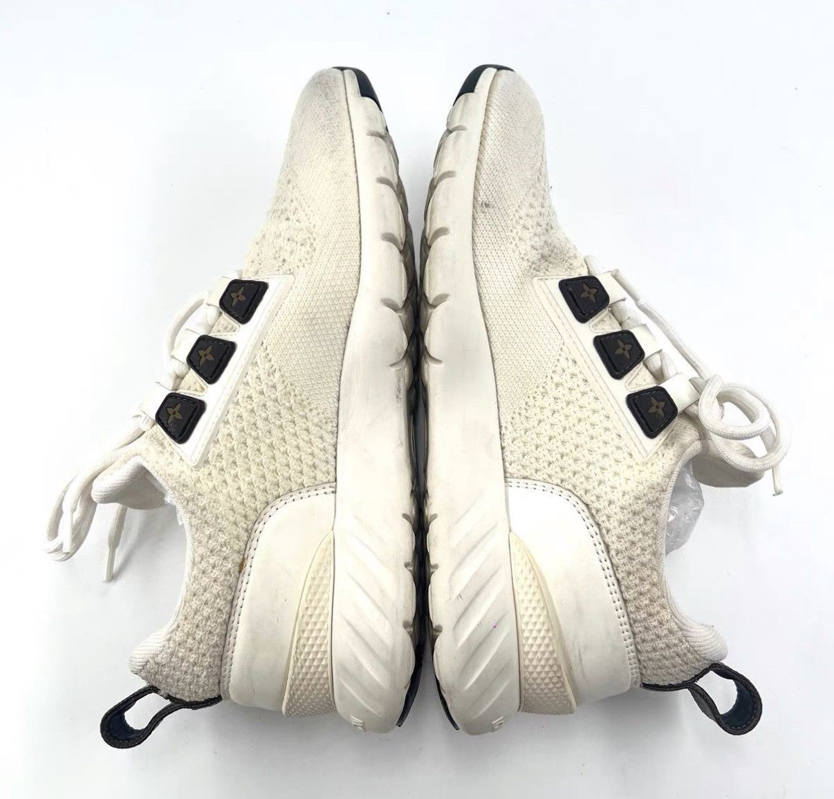Louis Vuitton Louis Vuitton / Classic Women's Monogram Woven Sneakers K12 Size US 5.5 / IT 35.5 - 6 Thumbnail