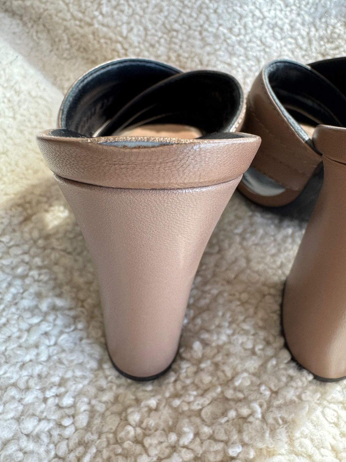 Gucci Gucci Sandals Taupe Size US 7 / IT 37 - 4 Thumbnail