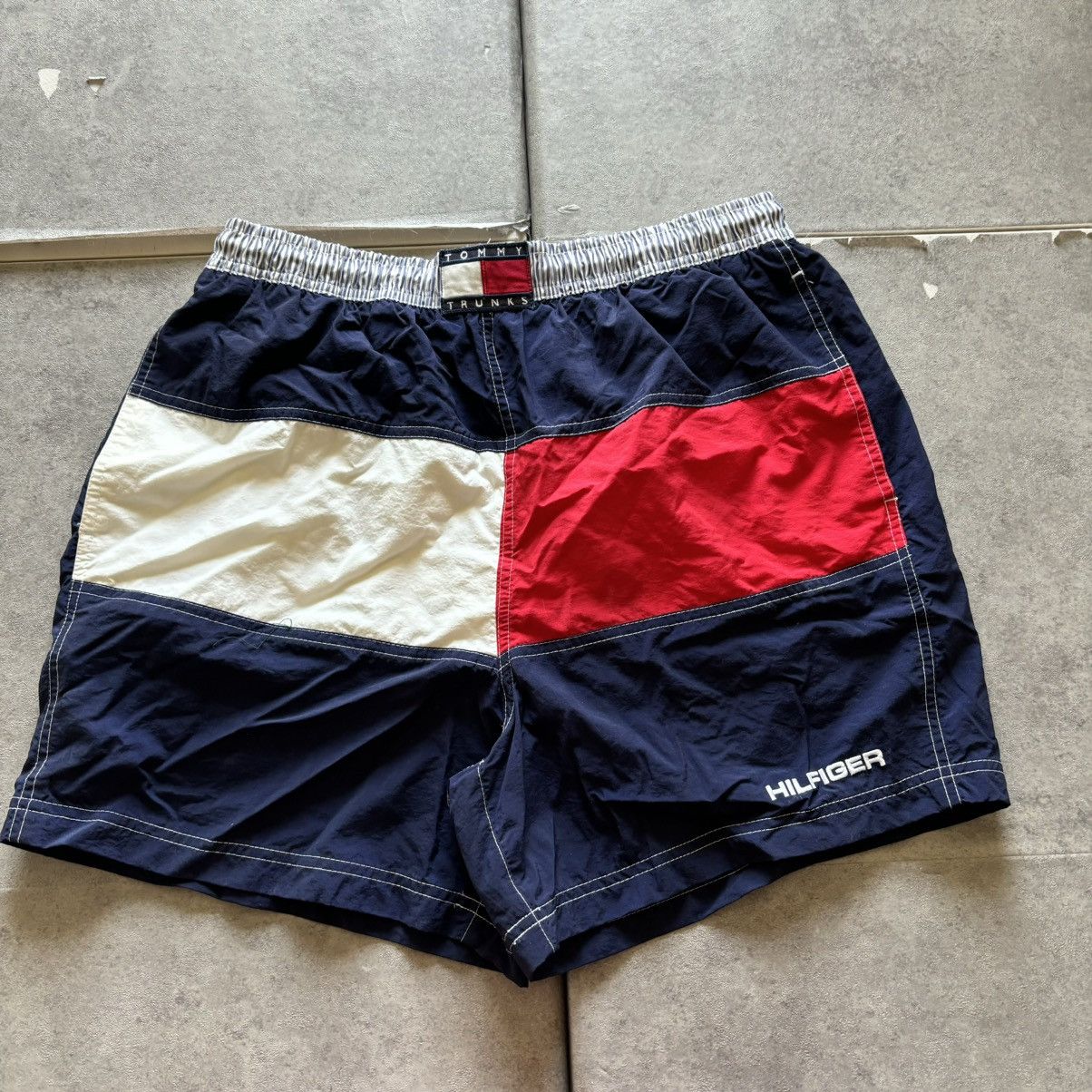 Tommy Hilfiger Tommy Hilfiger blue swim trunks board shorts Size US 32 / EU 48 - 1 Thumbnail