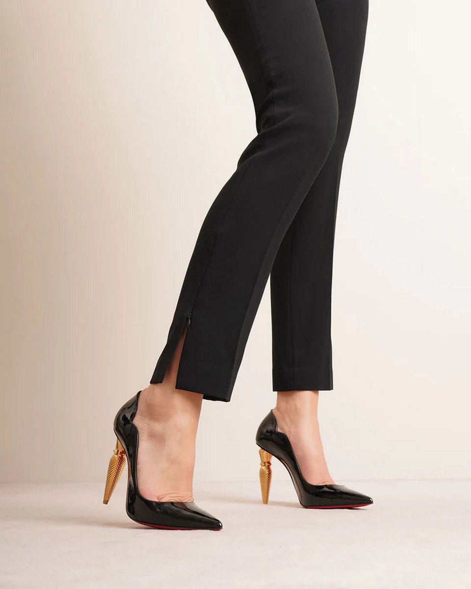 Christian Louboutin CHRISTIAN LOUBOUTIN Lipchick black patent leather pumps Size US 6 / IT 36 - 4 Thumbnail