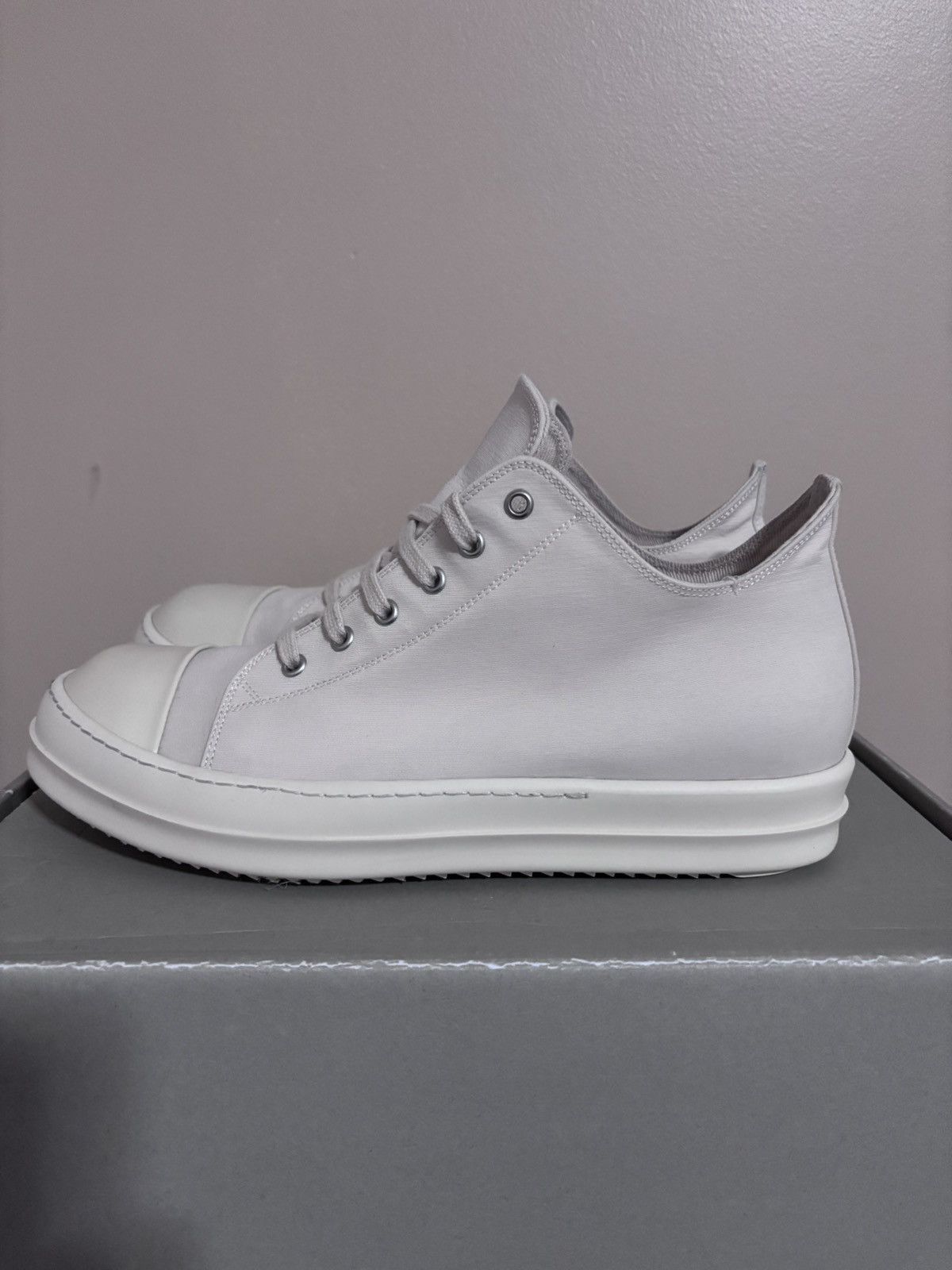 Rick Owens Rick Owen’s Low Ramone Natural & Milk Size US 11 / EU 44 - 2 Thumbnail